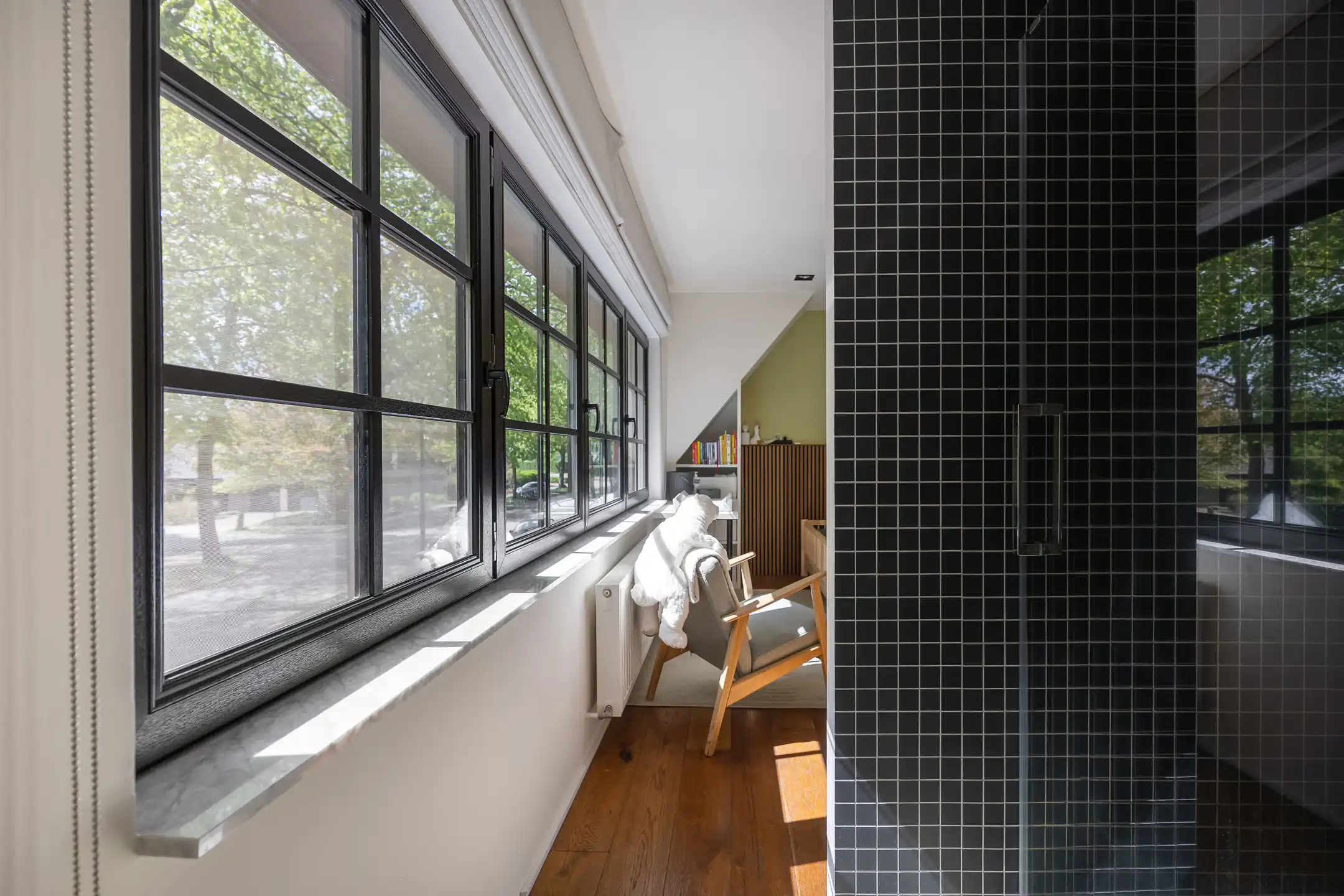 Stijlvolle woning op groene toplocatie nabij het centrum foto 37