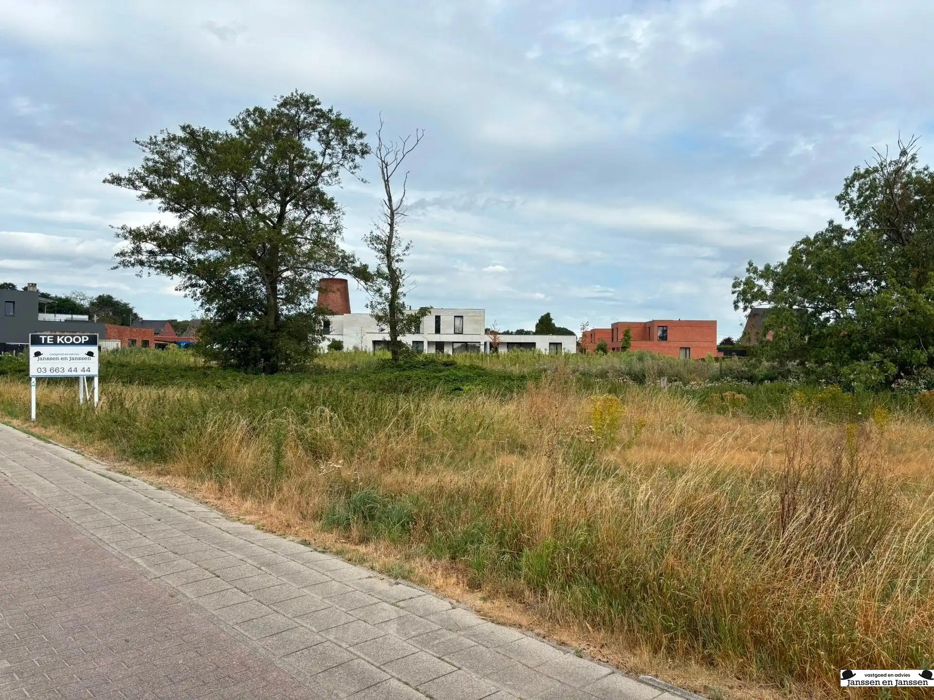 Ruime bouwgrond voor een open bebouwing met een oppervlakte van 1517m² foto 7