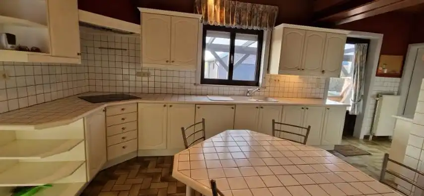 Ruime BUNGALOW open bebouwing,  met 2 slaapkamers, grote zolder, mooie tuin en aparte garage op 9 are 97 ca. foto 19