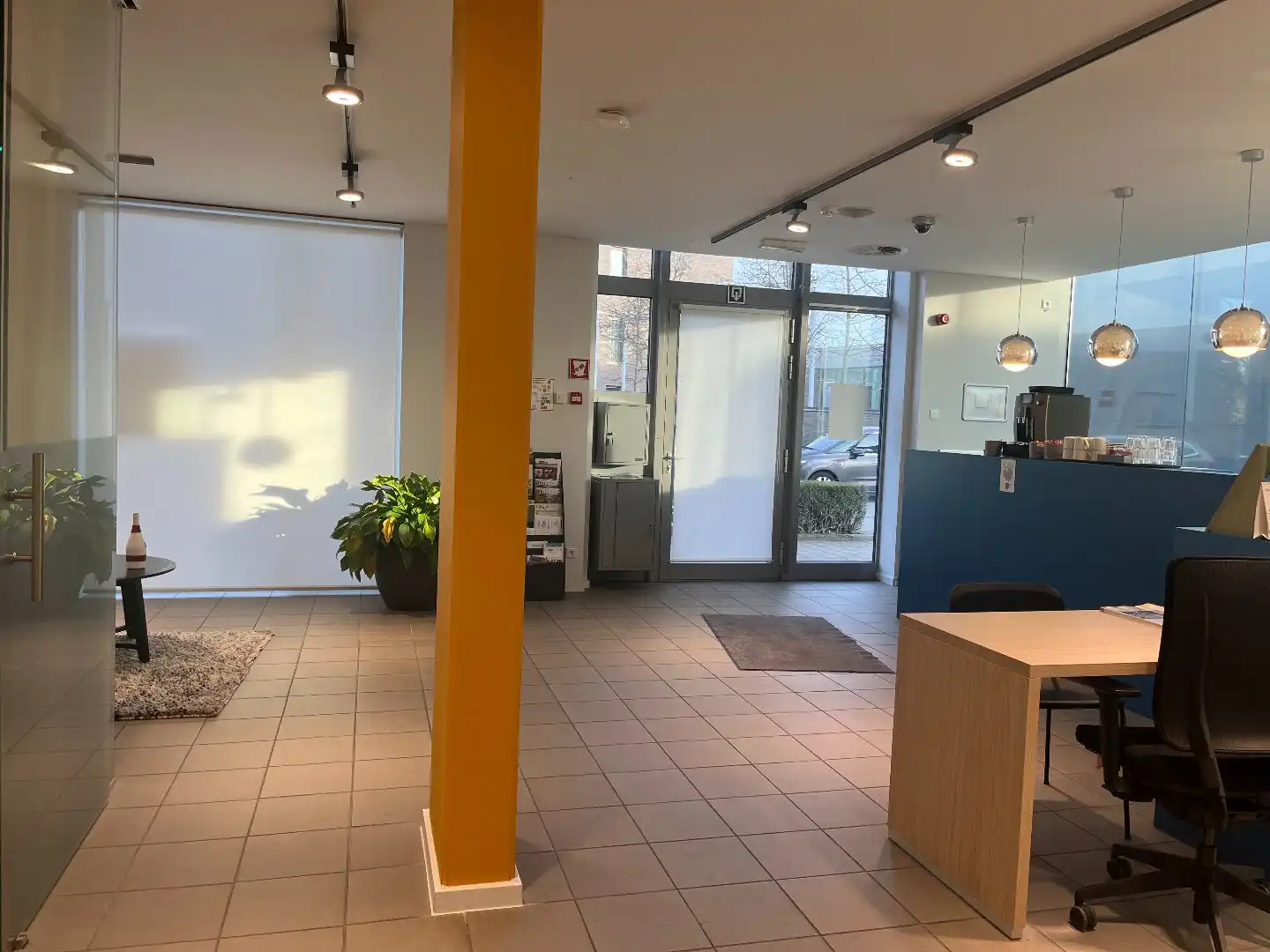 Ruim goed gelegen handelspand centrum Lommel foto 4