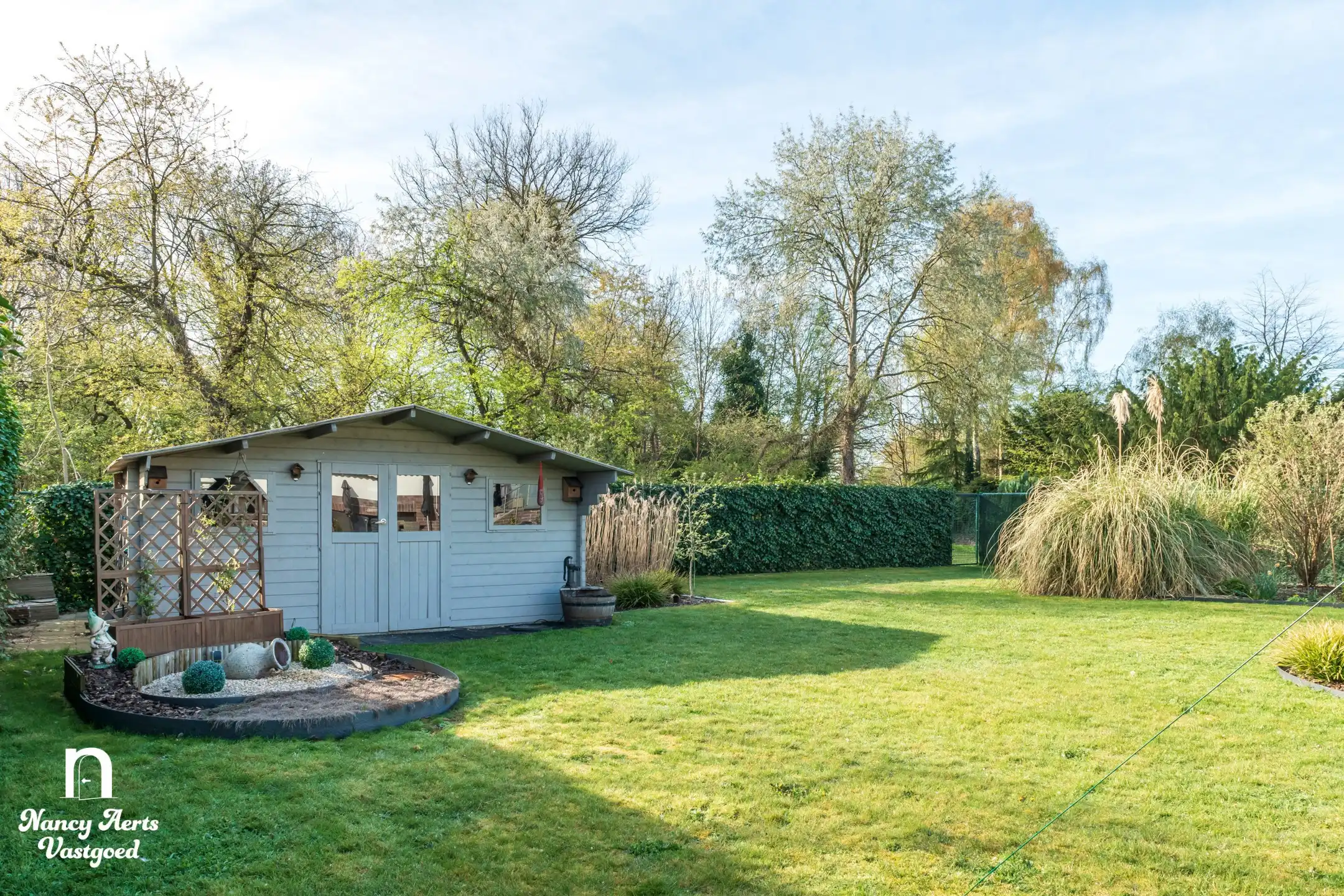 Ruime woning met multifunctionele kelder en prachtige tuin foto 27