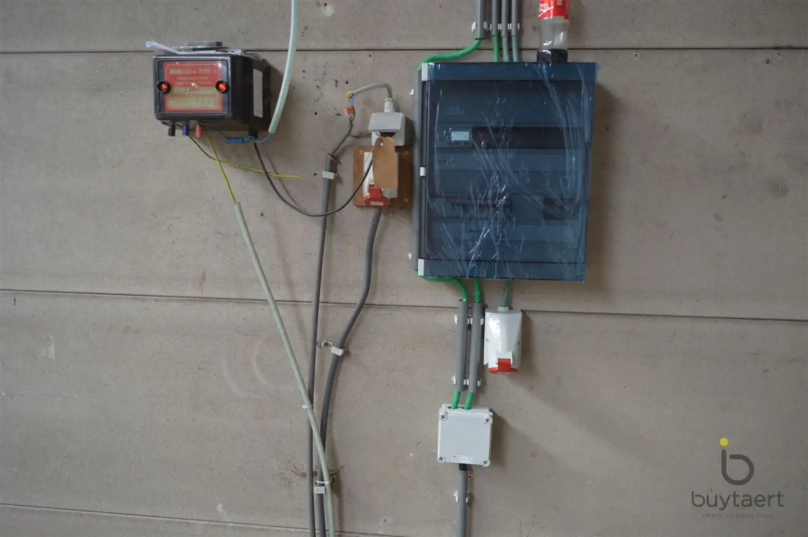 Ruime loods met drijfkracht op beton te Kalmthout foto 4