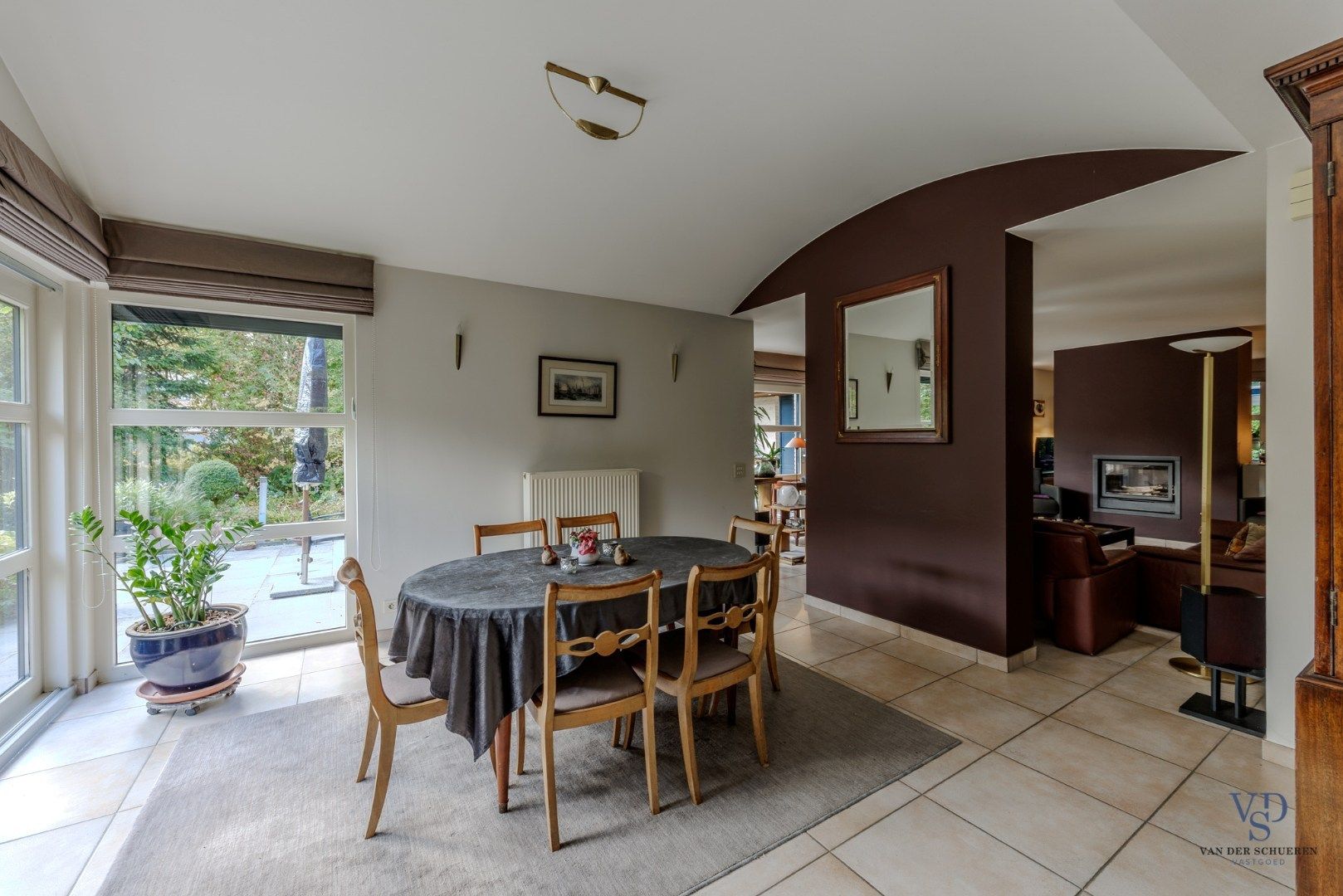 Tijdloze villa in 't groen.  foto 7