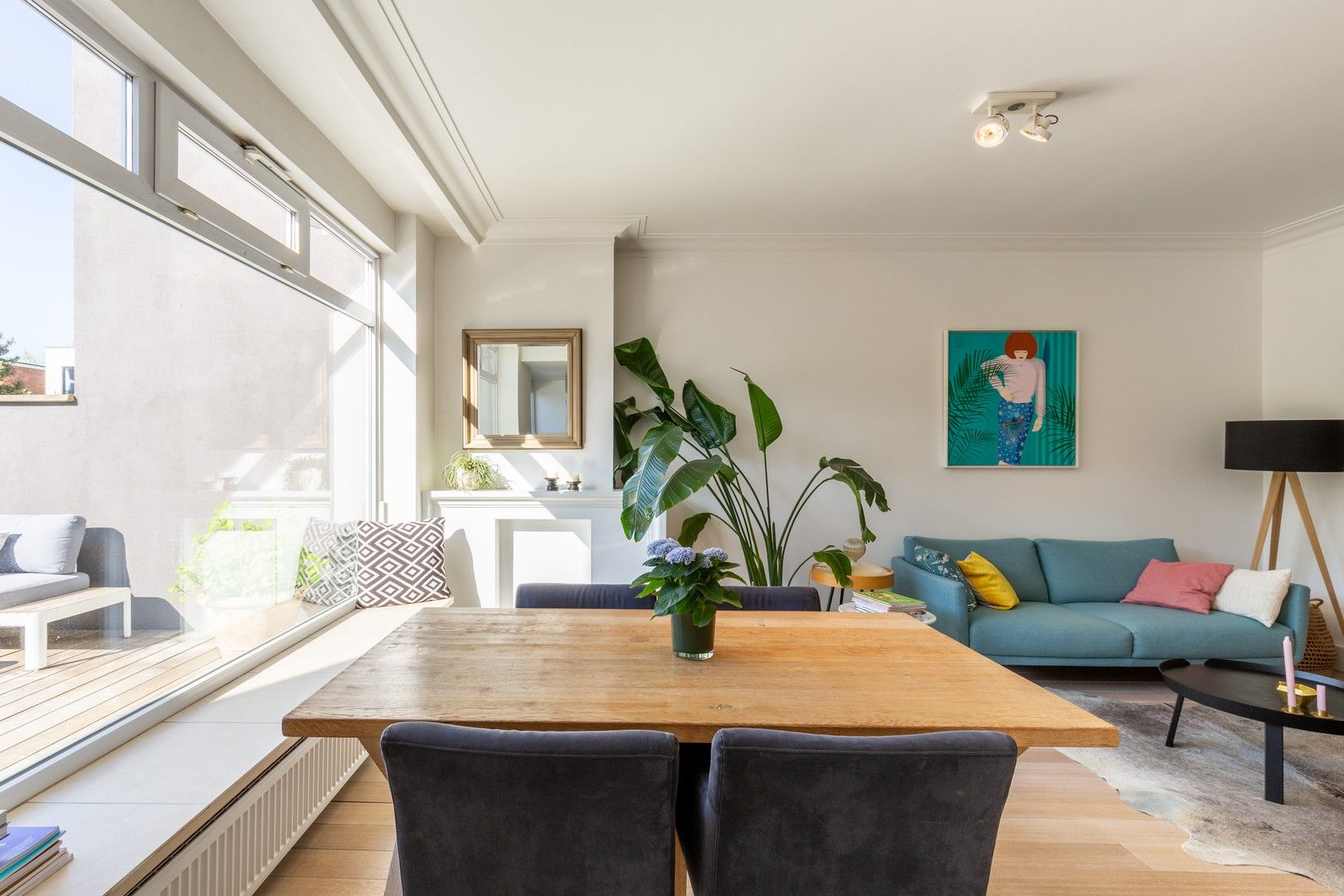 Lichtrijk & gemeubeld appartement met een fantastisch terras in Pulhof. foto 3