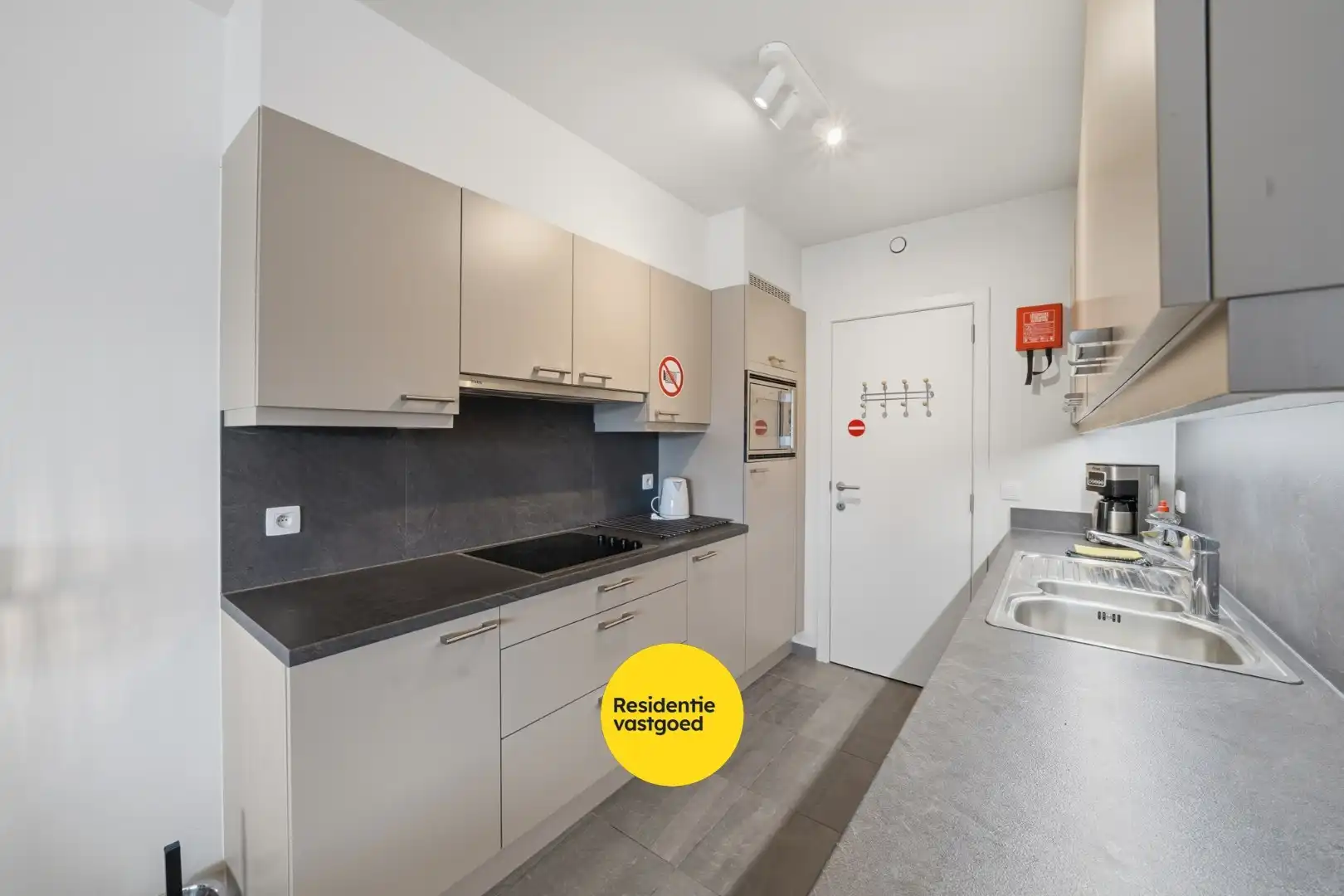 Instapklaar appartement met groot terras in Bredene - vlak bij de zee foto 13
