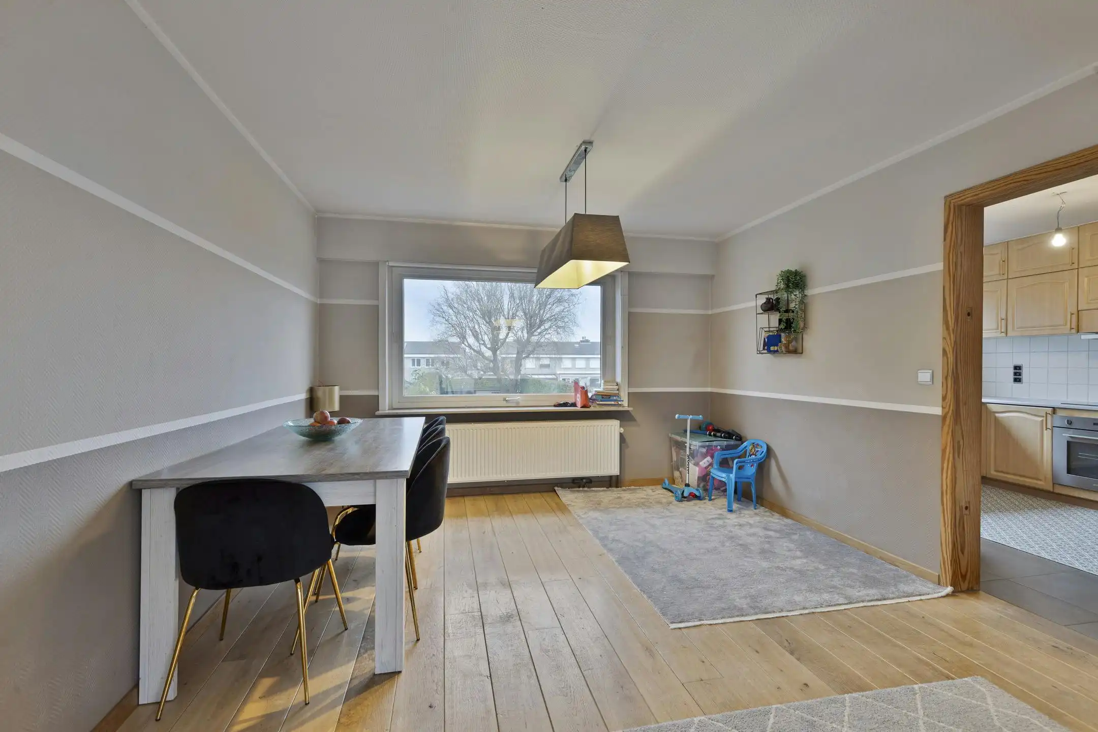 Instapklare bel-etage met 4 kamers te koop in Beveren-Leie foto 5