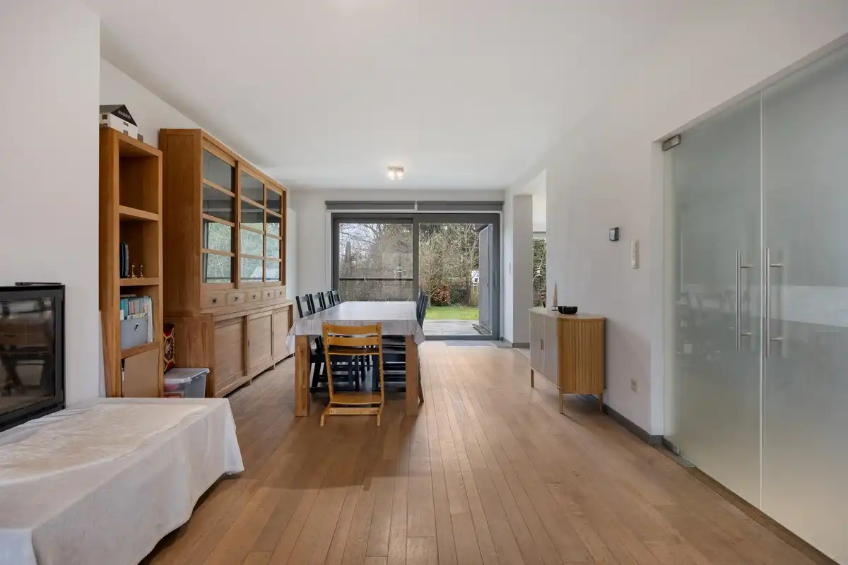 Ruime gerenoveerde villa met 5 slaapkamers en 2 badkamers, tuin en garage in Kessel-Lo, EPC-waarde 285 kWh/m²  foto 6