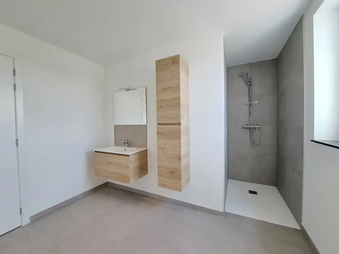 Modern ruim energiezuinig duplex appartement te Dilsen-Stokkem foto 7