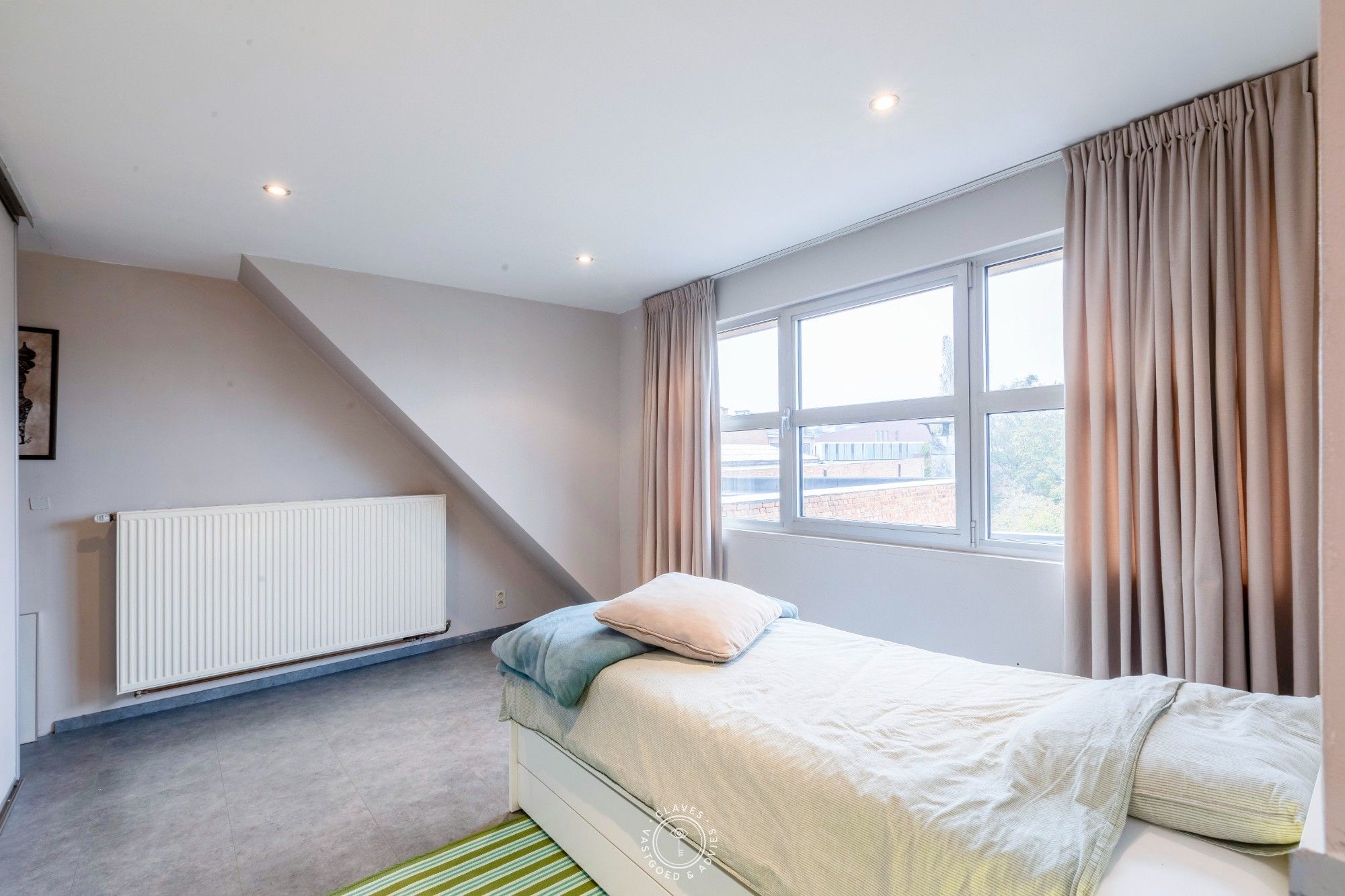 Prachtige bel-étage met 4 slaapkamers en een eigen lift foto 27