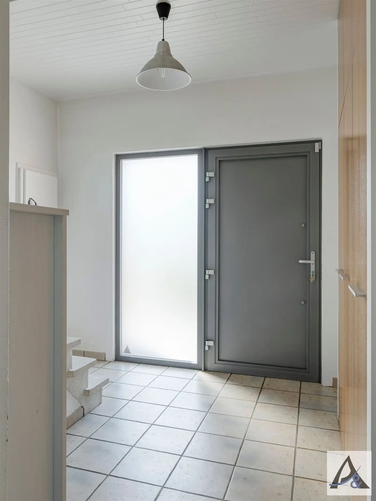 Instapklare eengezinswoning met prachtige tuin! foto 13