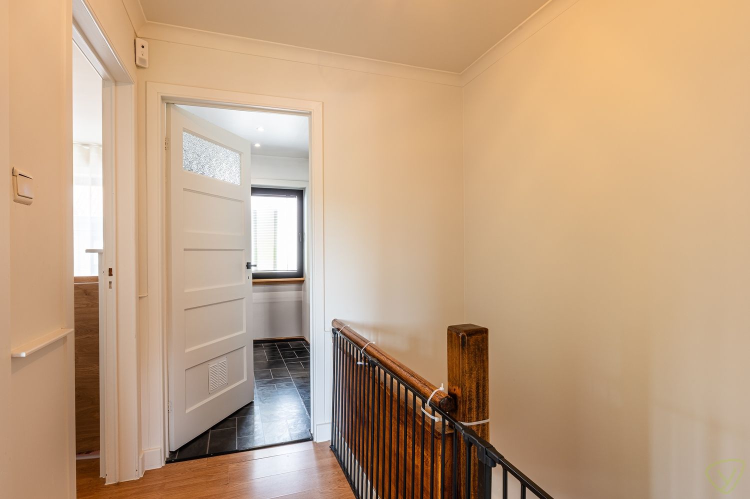 Instapklare woning met tuin en vlakbij het centrum van Eeklo foto 12