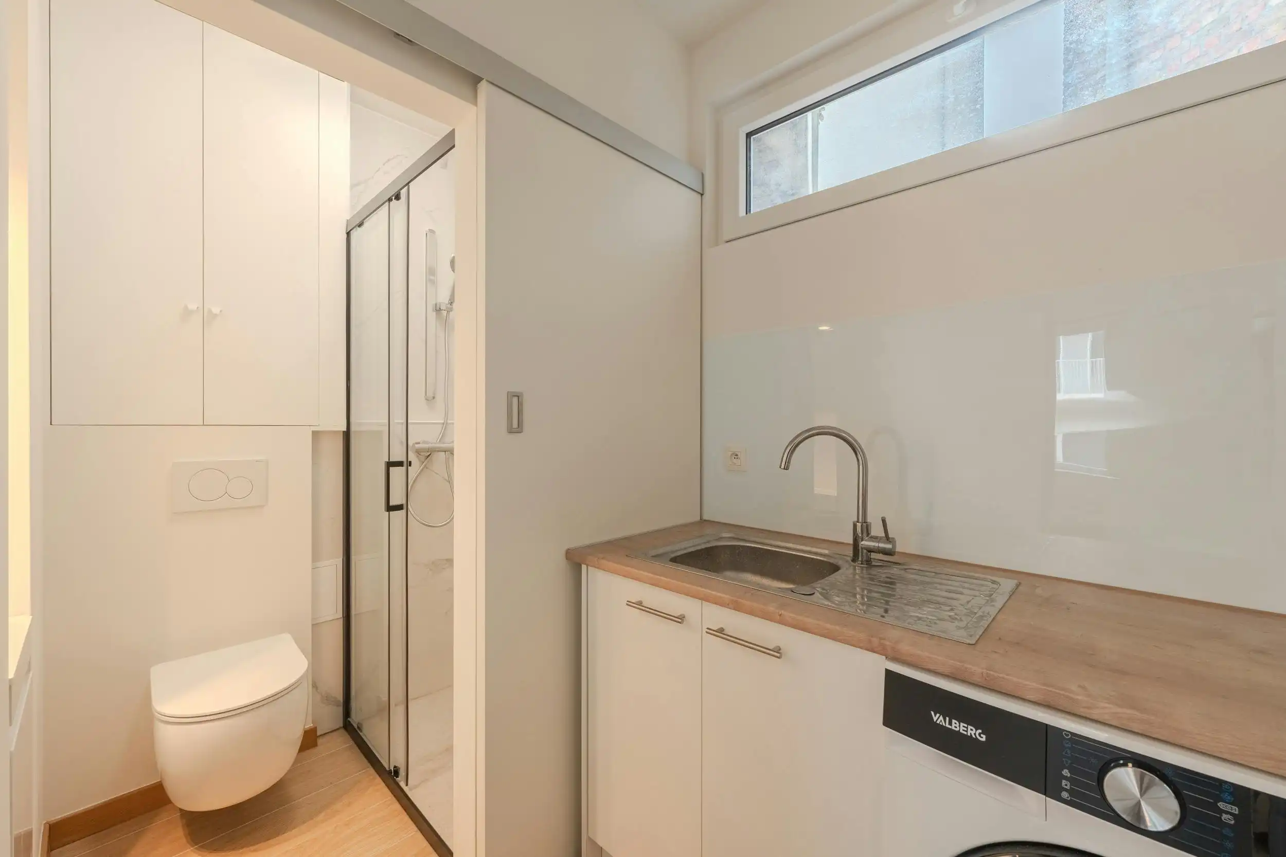 Gerenoveerde studio te koop te Oostende foto 7