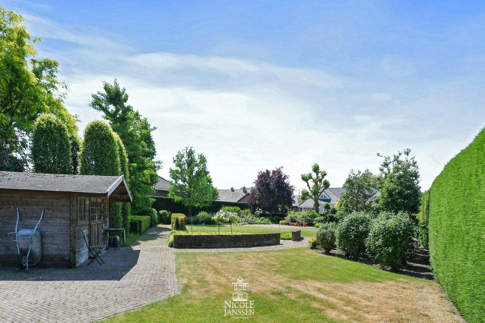 Stijlvolle villa met 4 slaapkamers, 2 badkamers en een prachtige tuin foto 39