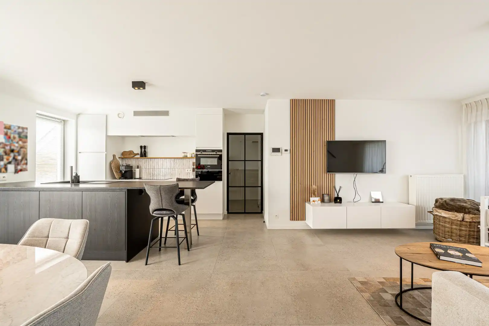Instapklaar duplex-appartement met 3 slaapkamers, 2 terrassen en garage in Moorslede foto 4