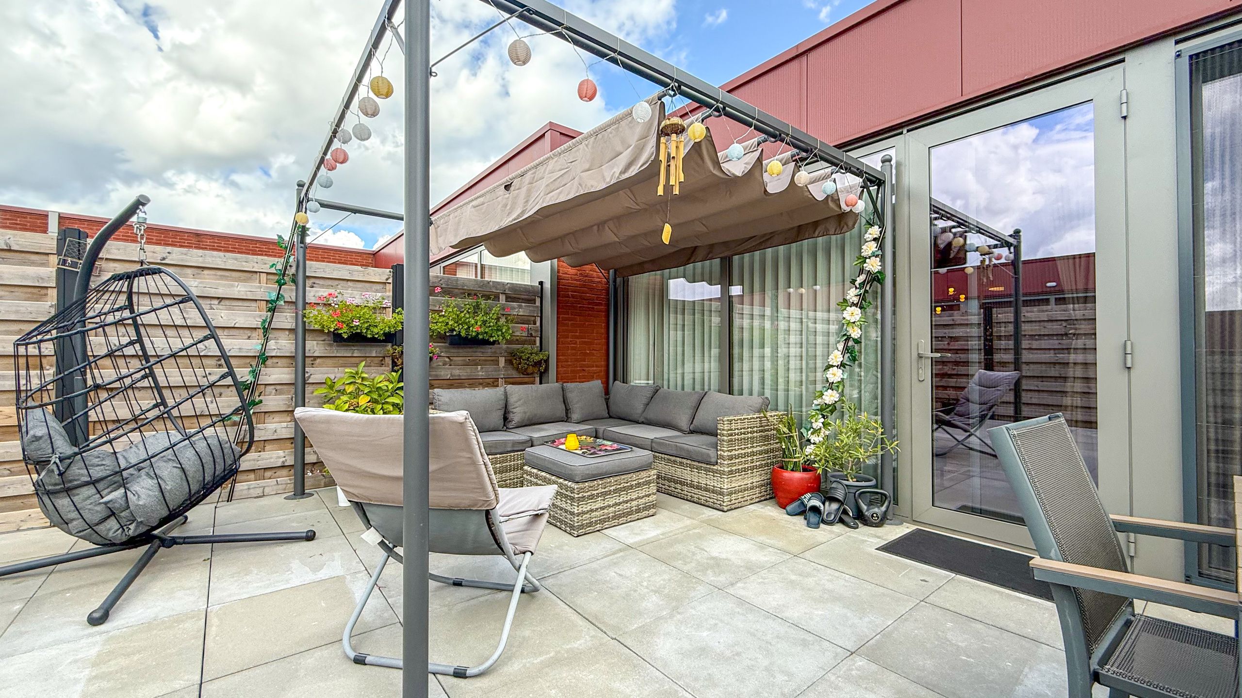 Nieuwbouwappartement met 2 slpks terras en parking aan 2% RR foto 25