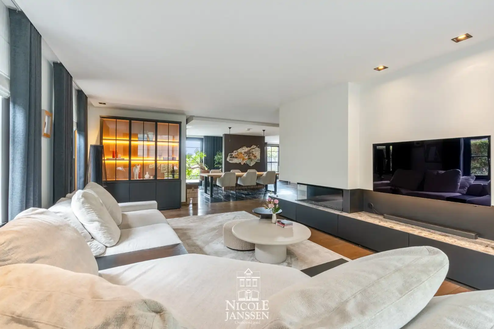 Luxueus afgewerkt landhuis met vier slaapkamers en gezellige tuin  foto 6