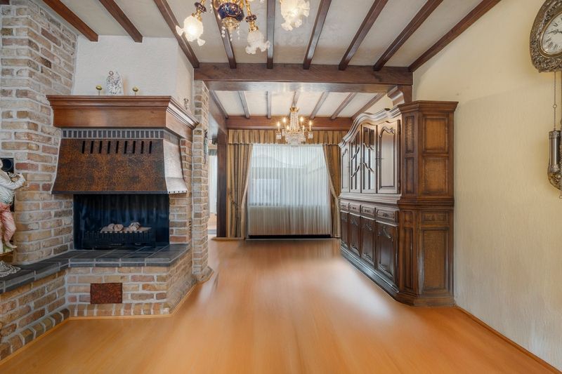 Rumbeke - Rijwoning met garage achteraan foto 2