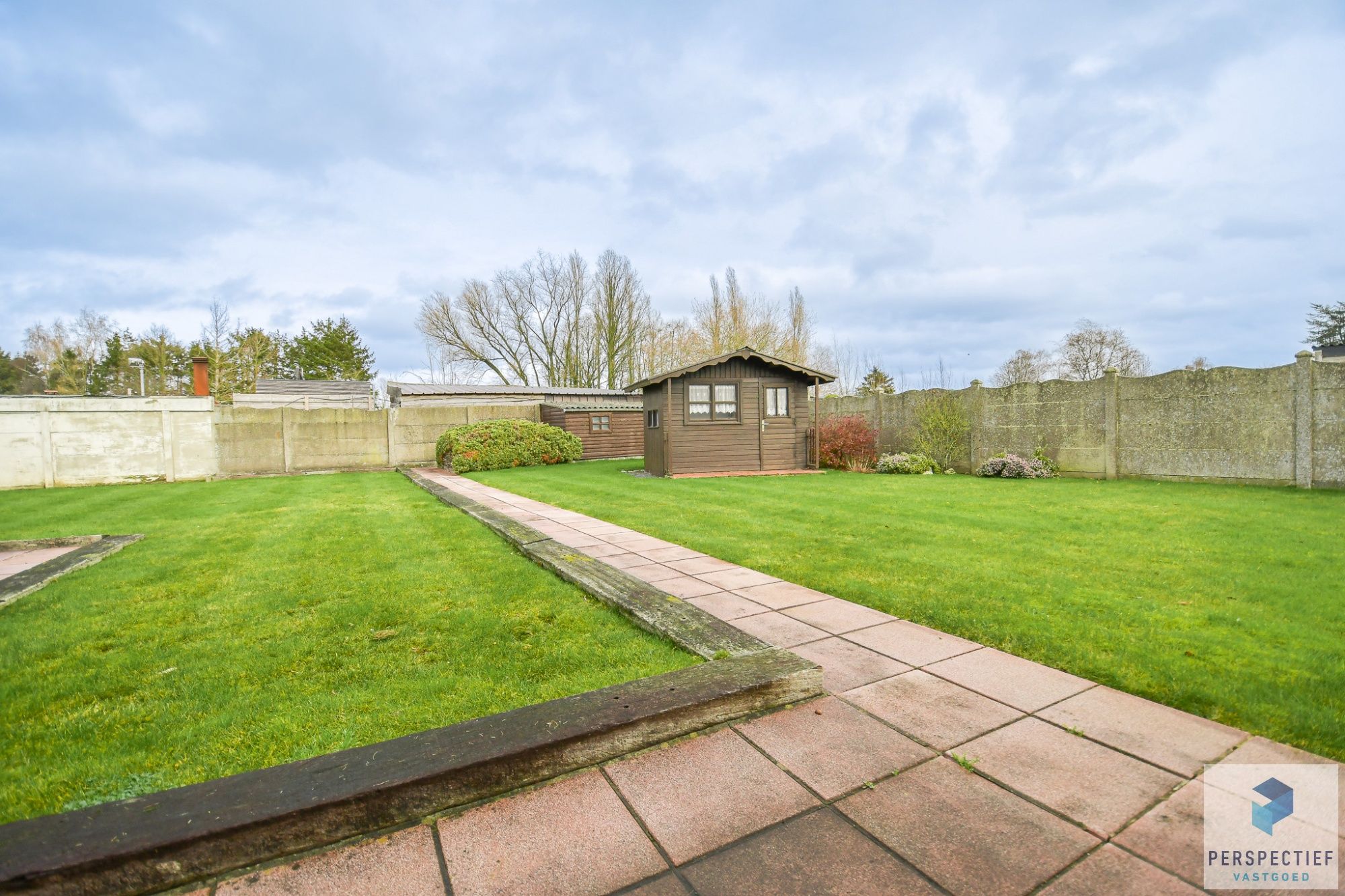 Ruime woning met veel mogelijkheden foto 2