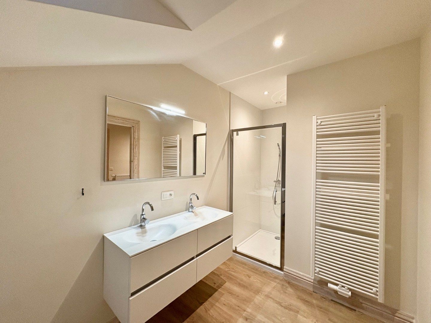 Unieke duplex penthouse met twee slaapkamers en een prachtig dakterras foto 6