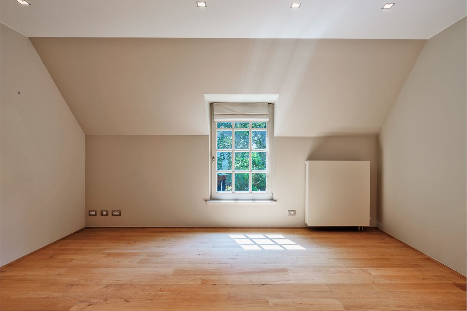 Tijdloze Vlassak-Verhulst villa op 3.016 m2 foto 14