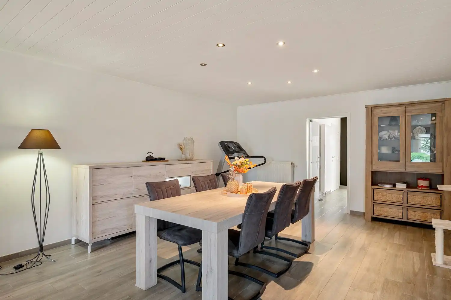 Instapklare HOB op 697 m². foto 7