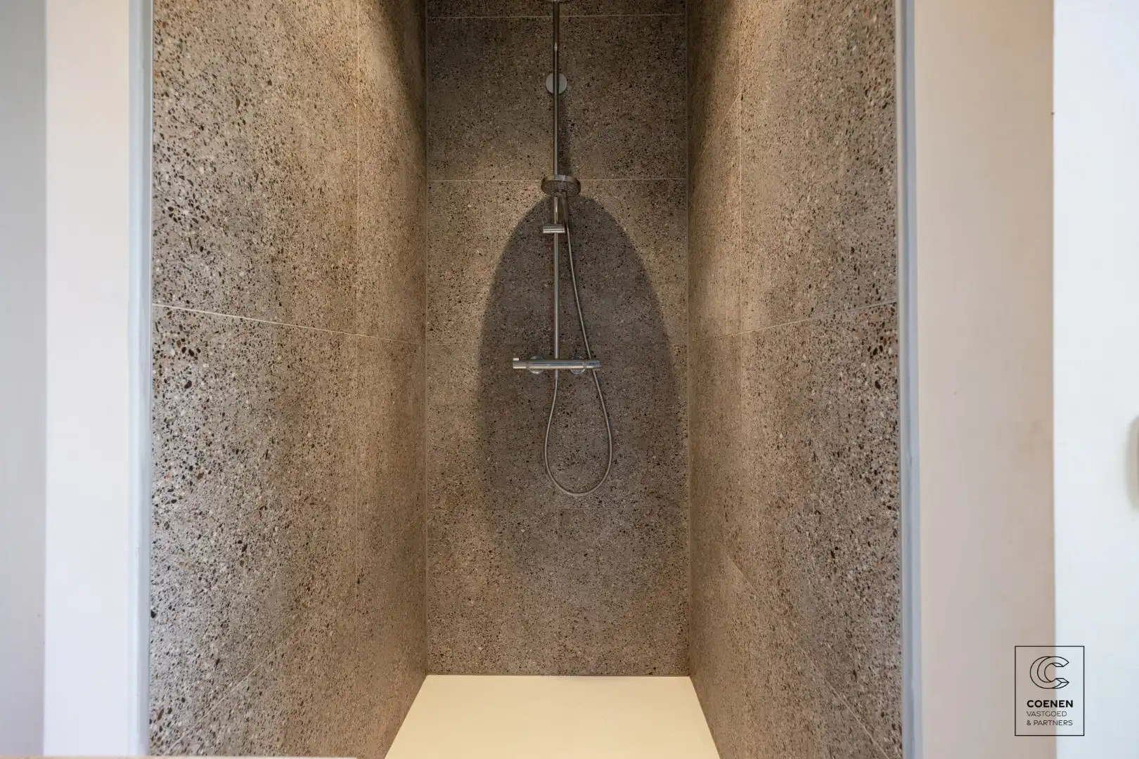 Prachtige loft van 85 m² in het historisch project "Koffienatie" te Antwerpen! foto 13