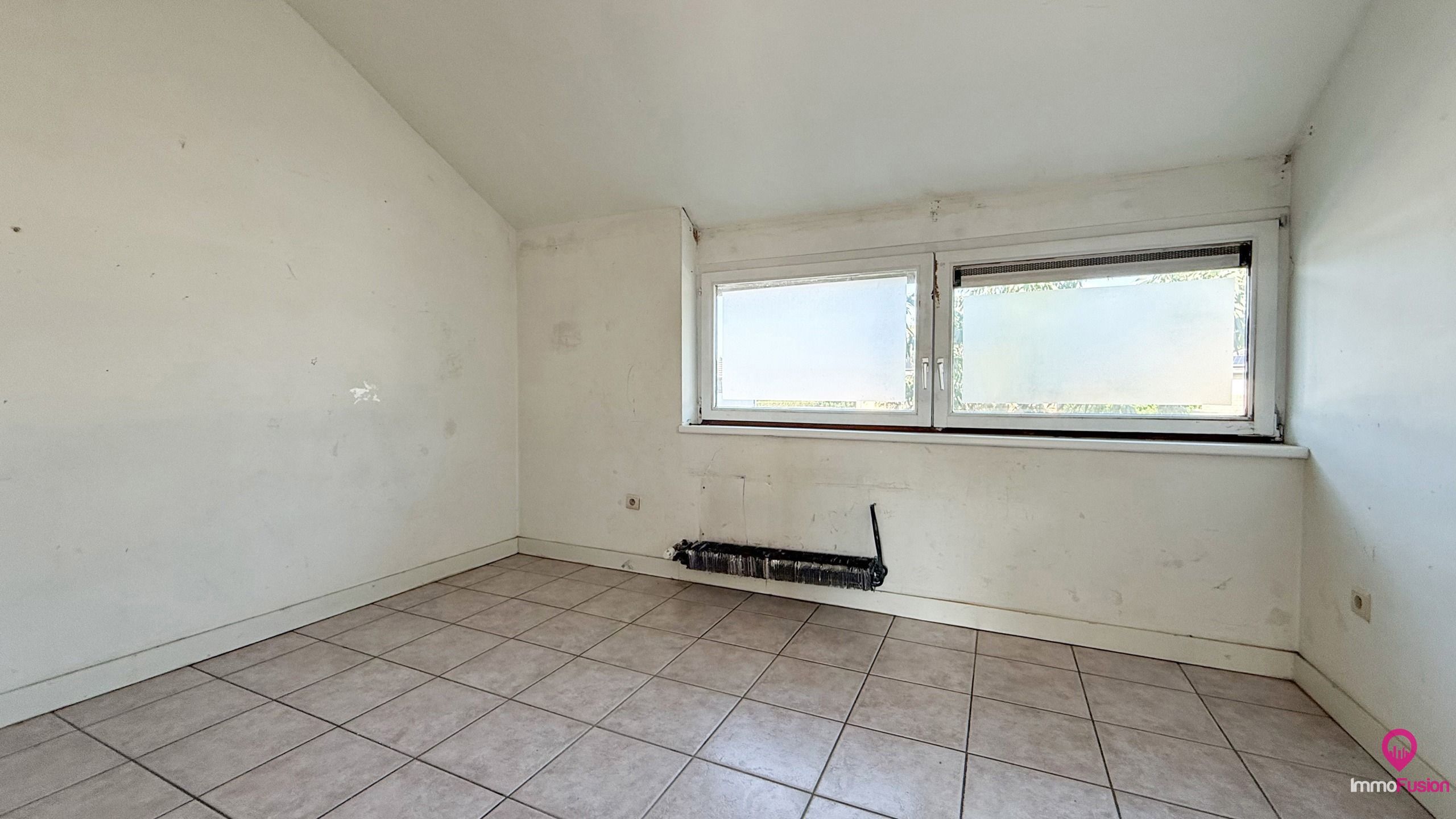 Te renoveren woning met grote tuin in doodlopende straat! foto 22