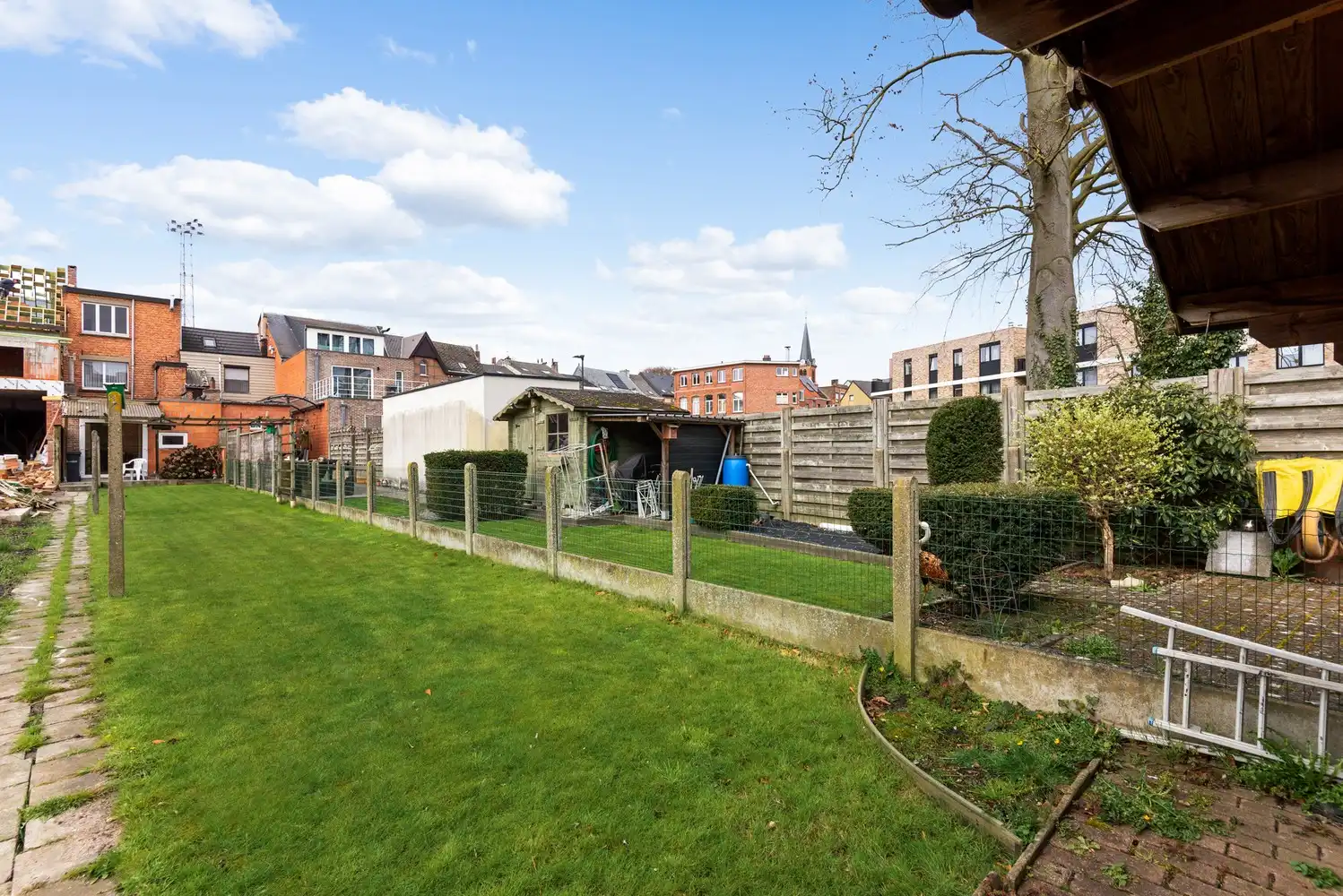 Te renoveren woning met 3 slaapkamers, veel potentieel en een groene tuin in Lier! foto 19