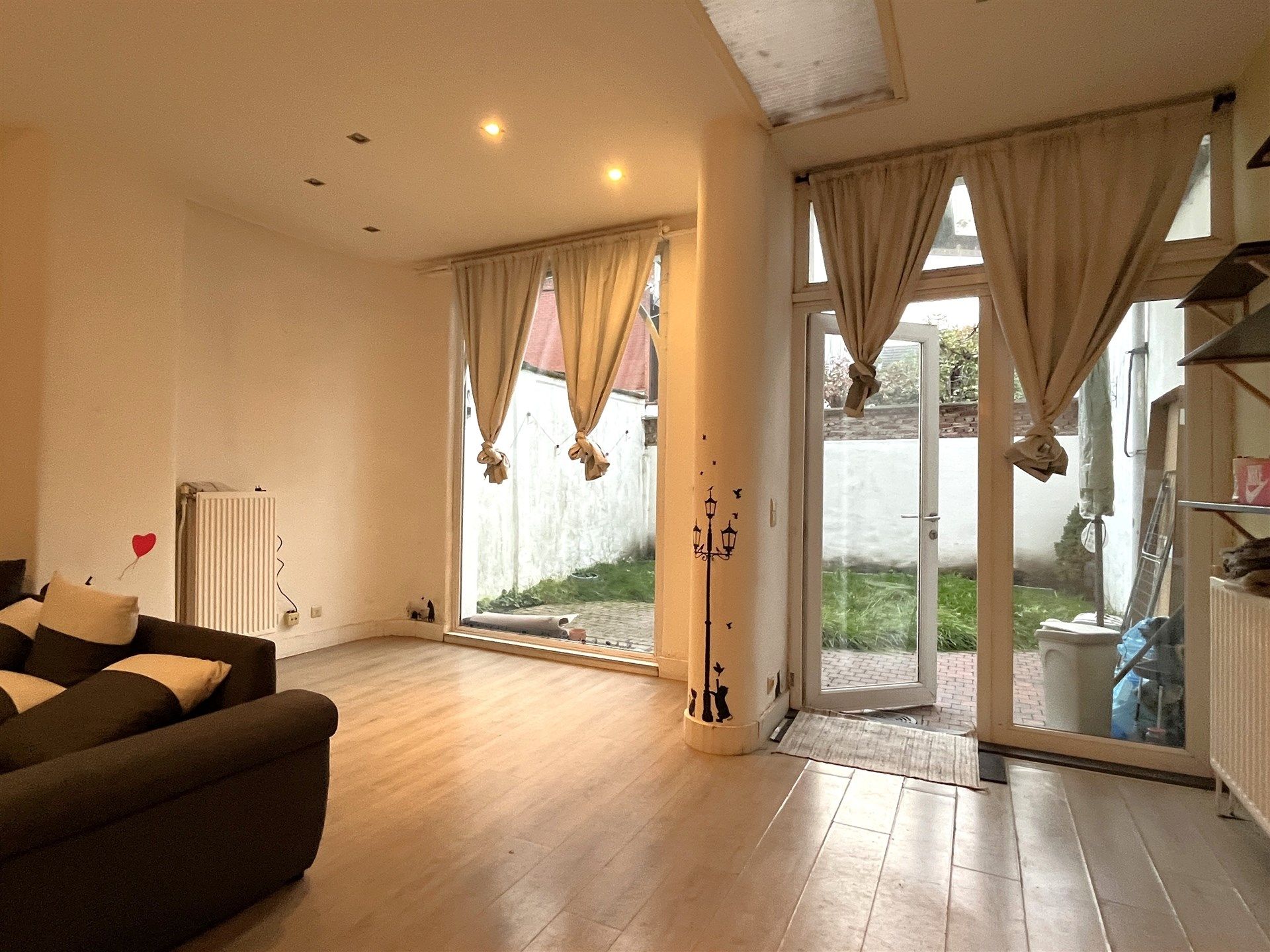 Gezellig appartement met 1 slaapkamer en tuin! foto 2