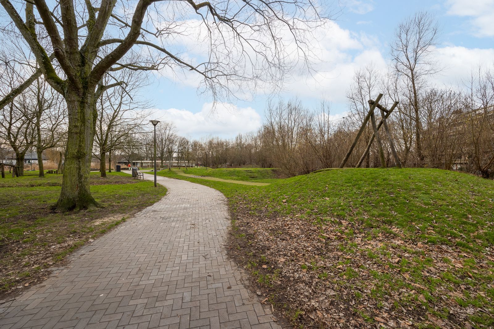 2 slaapkamer appartement op de 11e verdieping in Merksem te koop! foto 10
