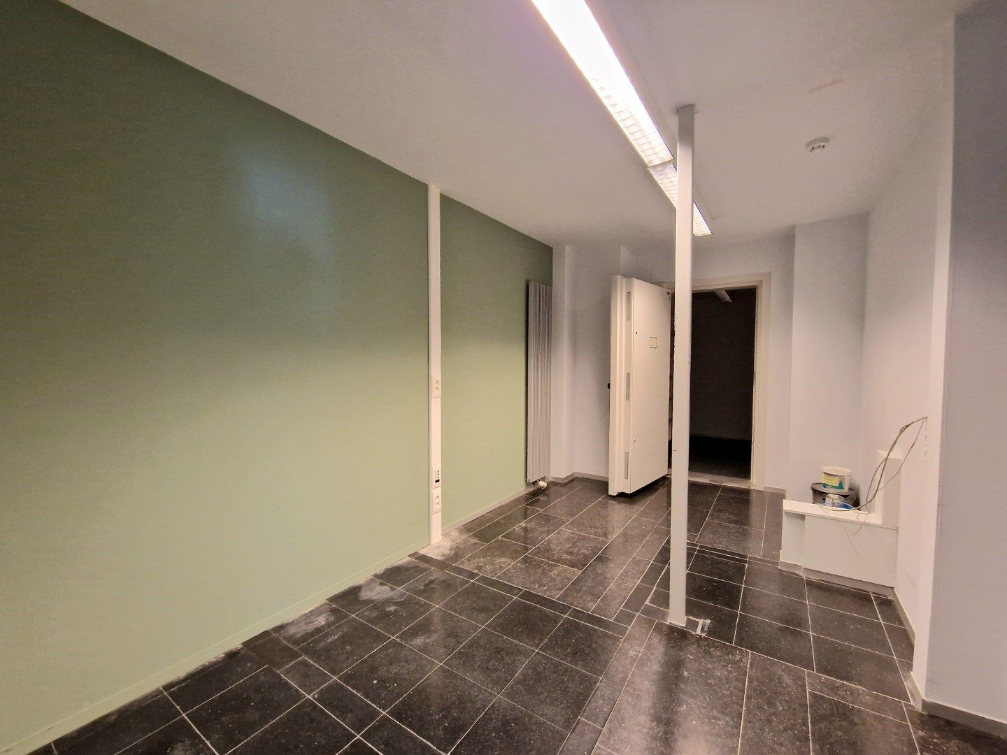 Uniek karaktervol eigendom te centrum Ieper foto 12