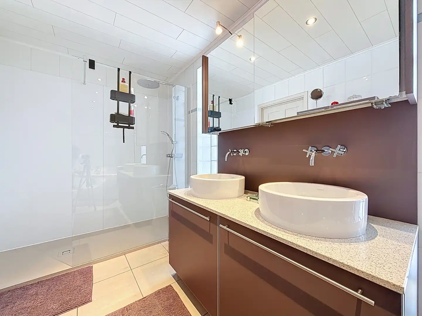 Statige villa gelegen in een rustige wijk in Oostduinkerke foto 15