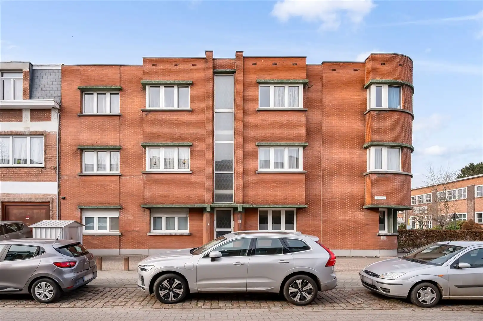 Gerenoveerd gelijkvloers appartement foto 25