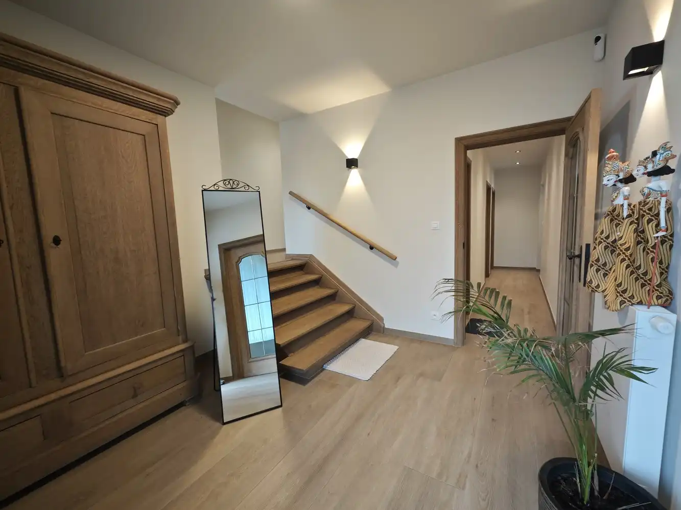 Grotendeels gerenoveerde woning op 16a78ca foto 18