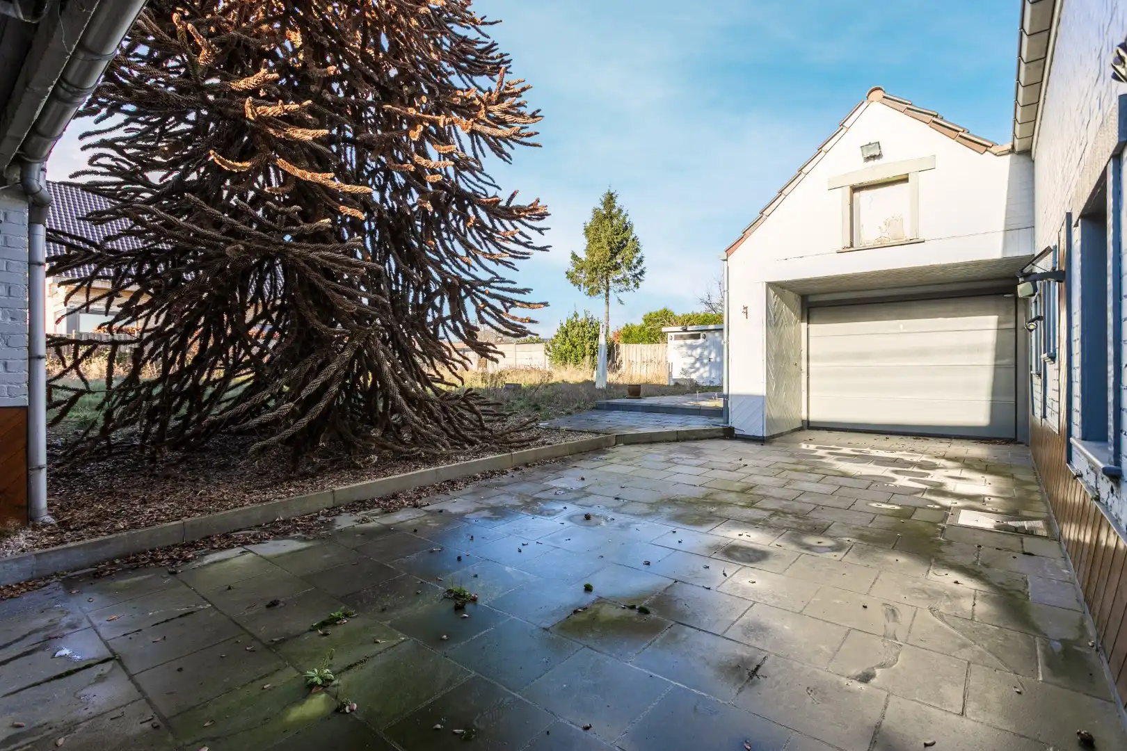 Te renoveren fermette met 3 slpk, bijgebouw en garage en mogelijkheid tot uitbreiding (bouwgrond) foto 10