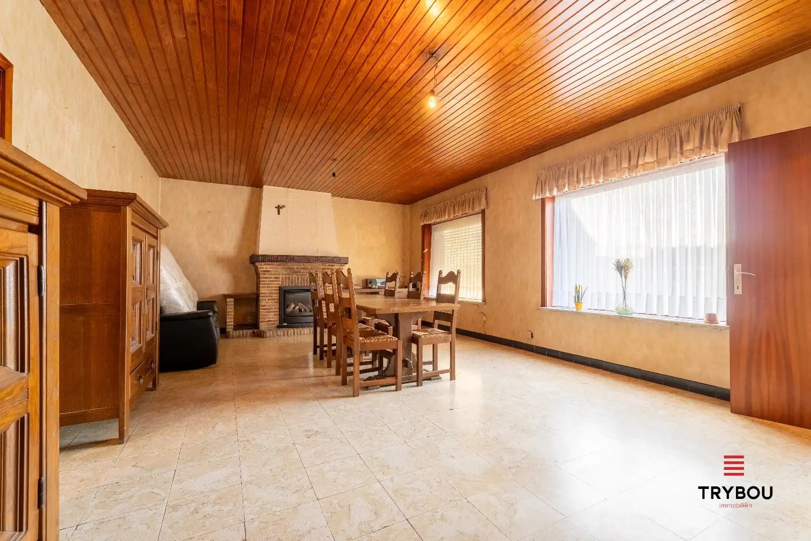 Te renoveren woning met garage en diepe tuin foto 3