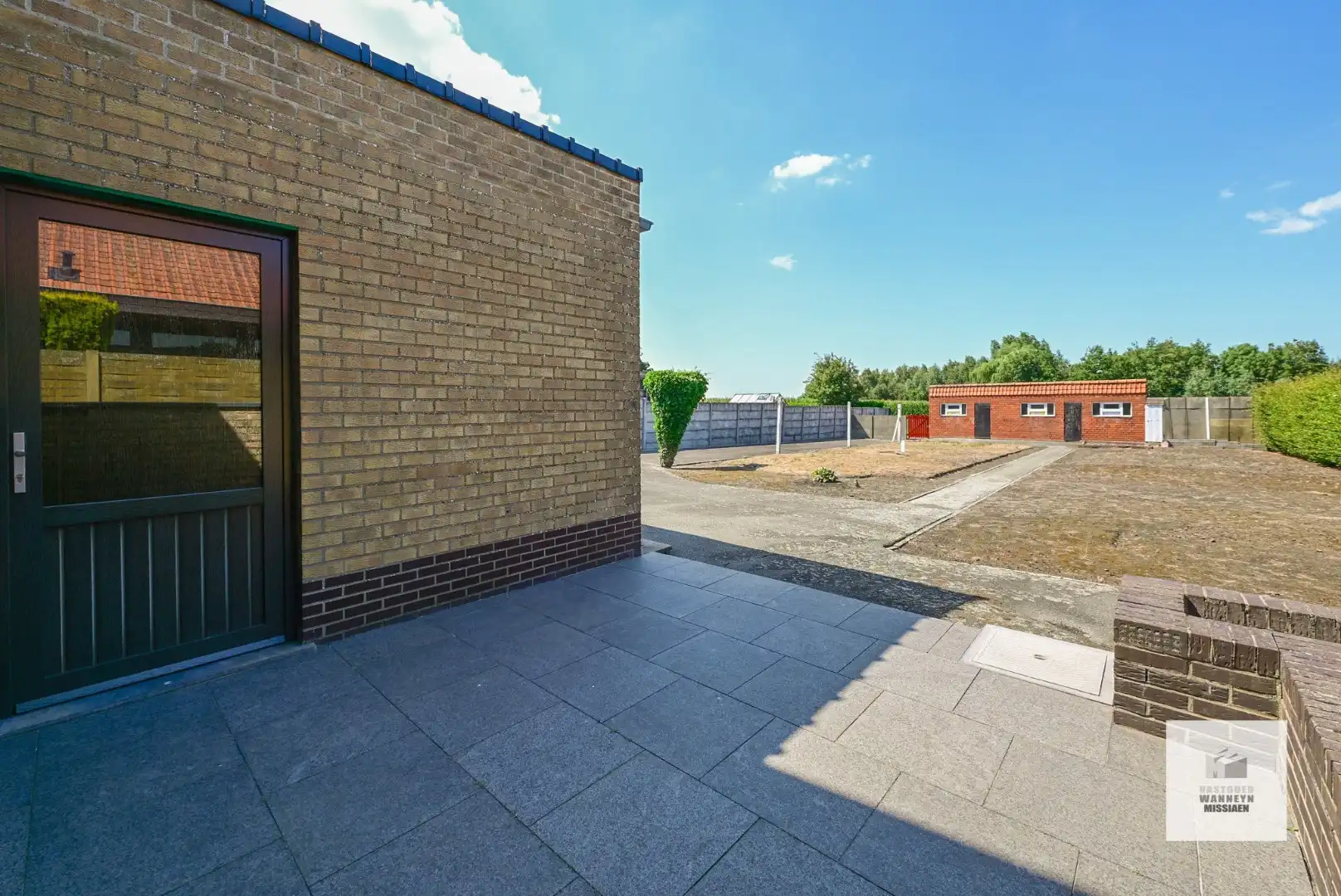 Te renoveren gelijkvloerse woning met  3slpk, garage, tuin op 1290m2 foto 29