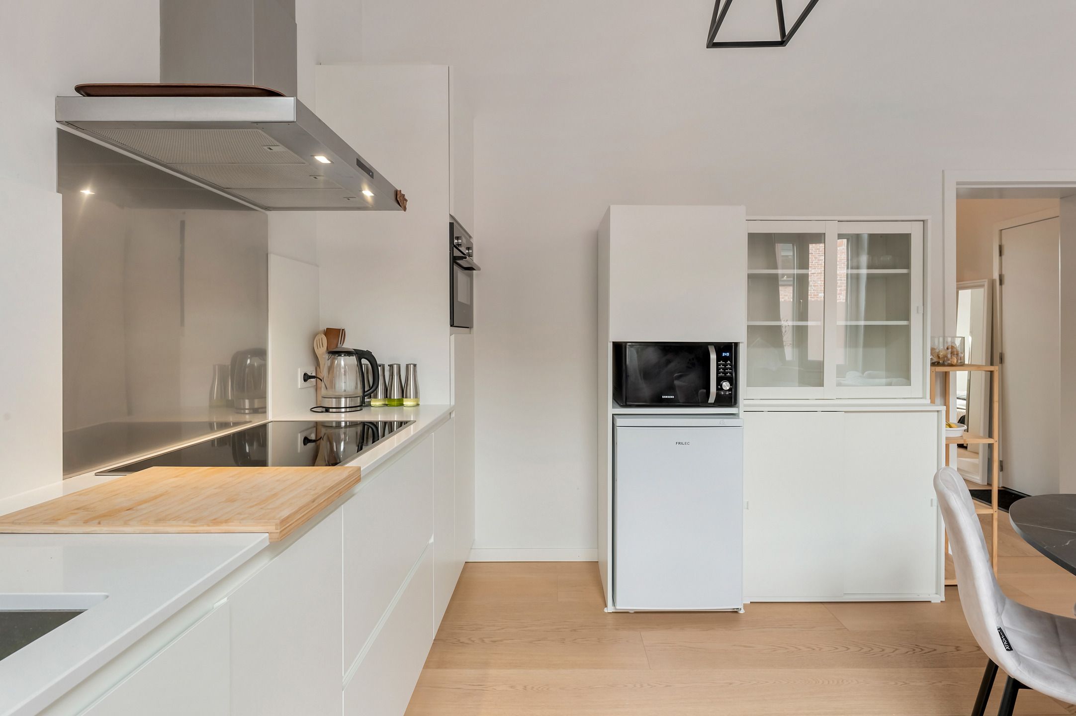 Nieuwbouw gerenoveerd twee-kamer appartement van 69 m² foto 6