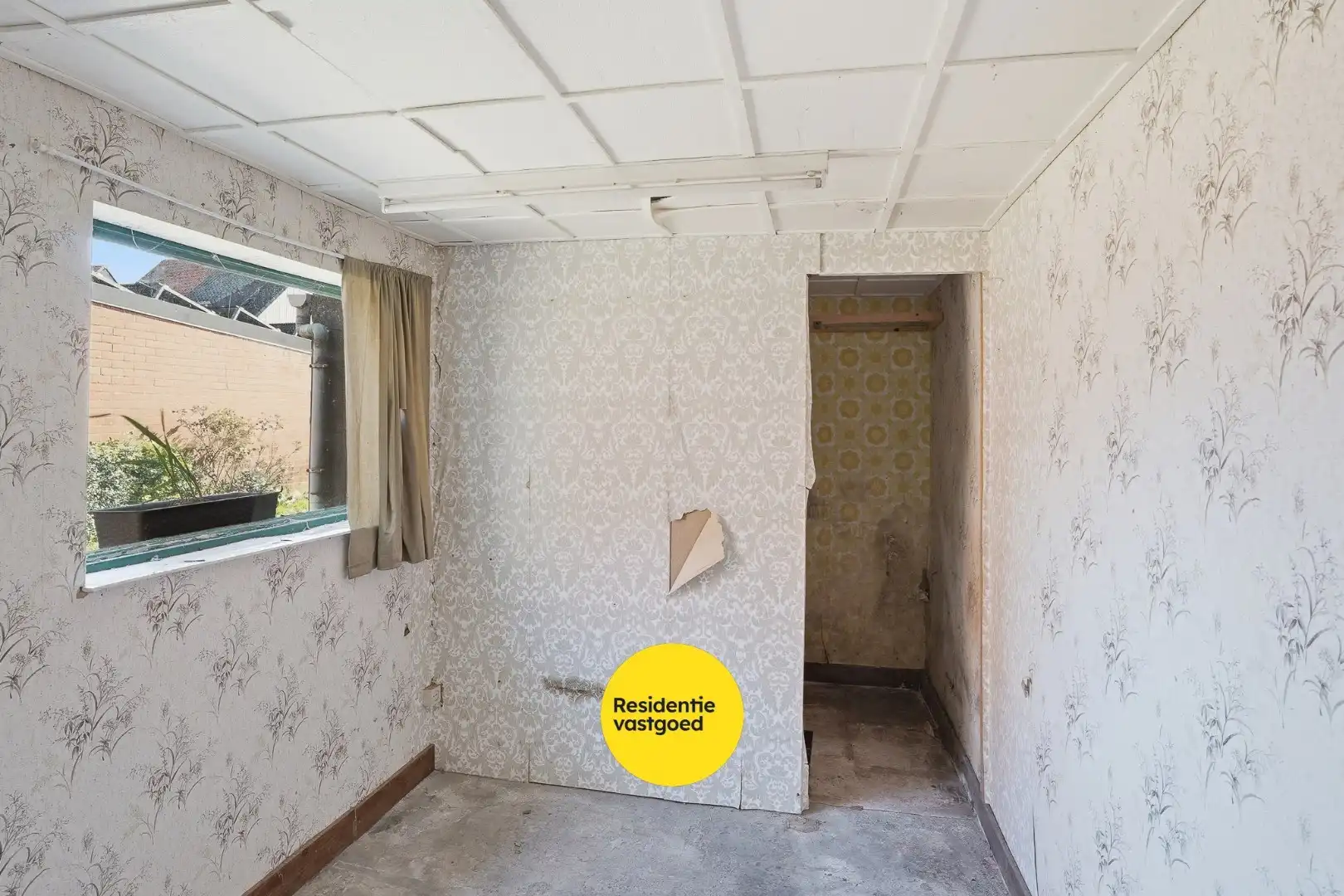 Te renoveren woning in centrum Eernegem foto 8