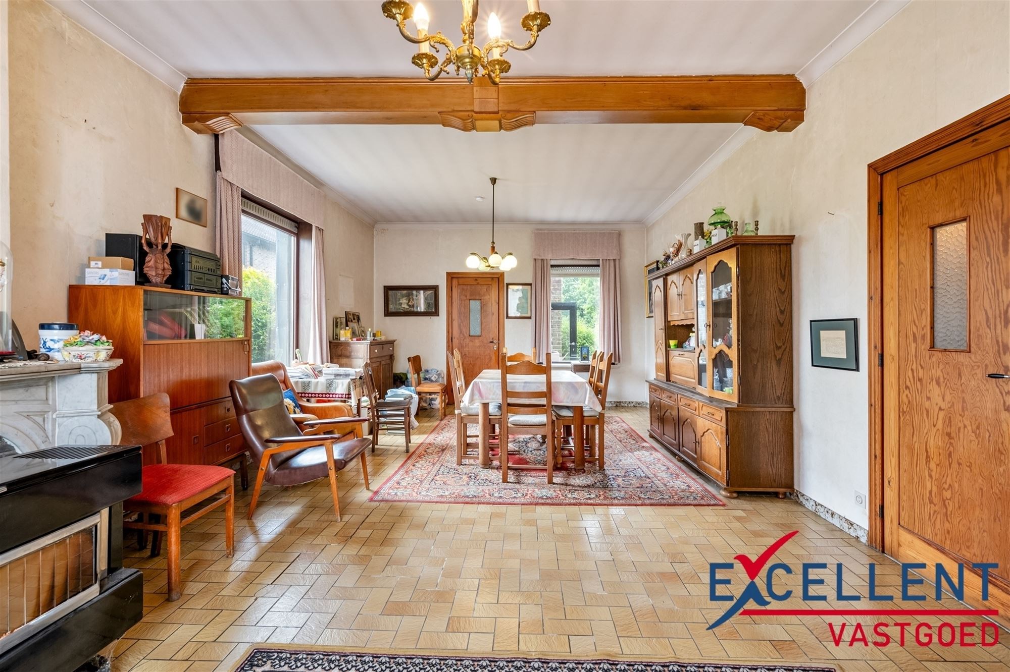 Te renoveren woning met prachtige tuin te koop foto 5