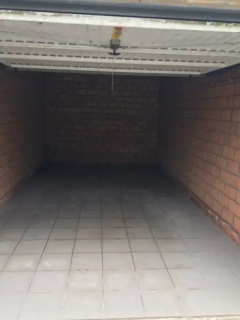 Garage te koop, dicht bij centrum Torhout foto 5