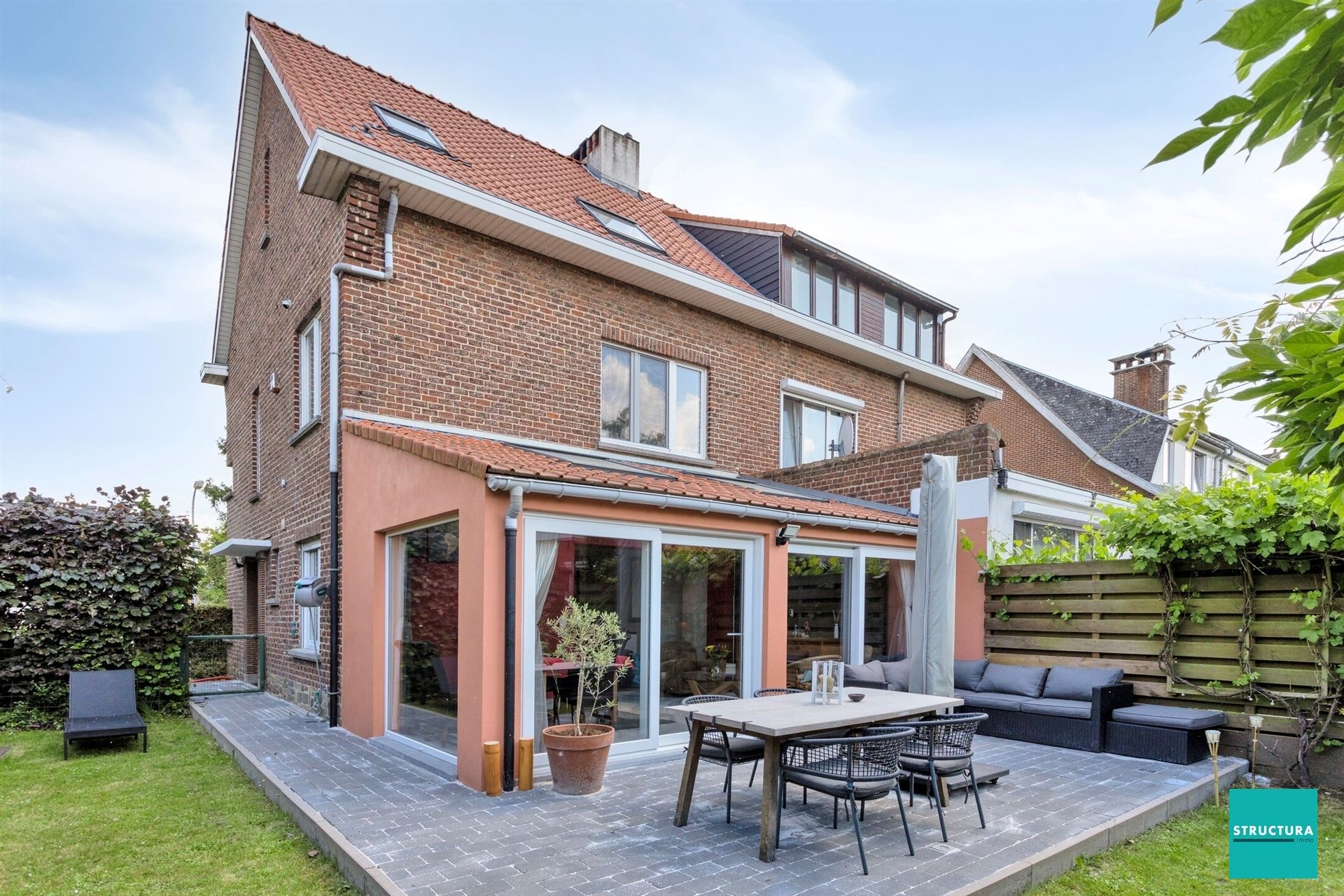 Gerenoveerde woning met 3 kamers en ZW-gerichte tuin foto 13