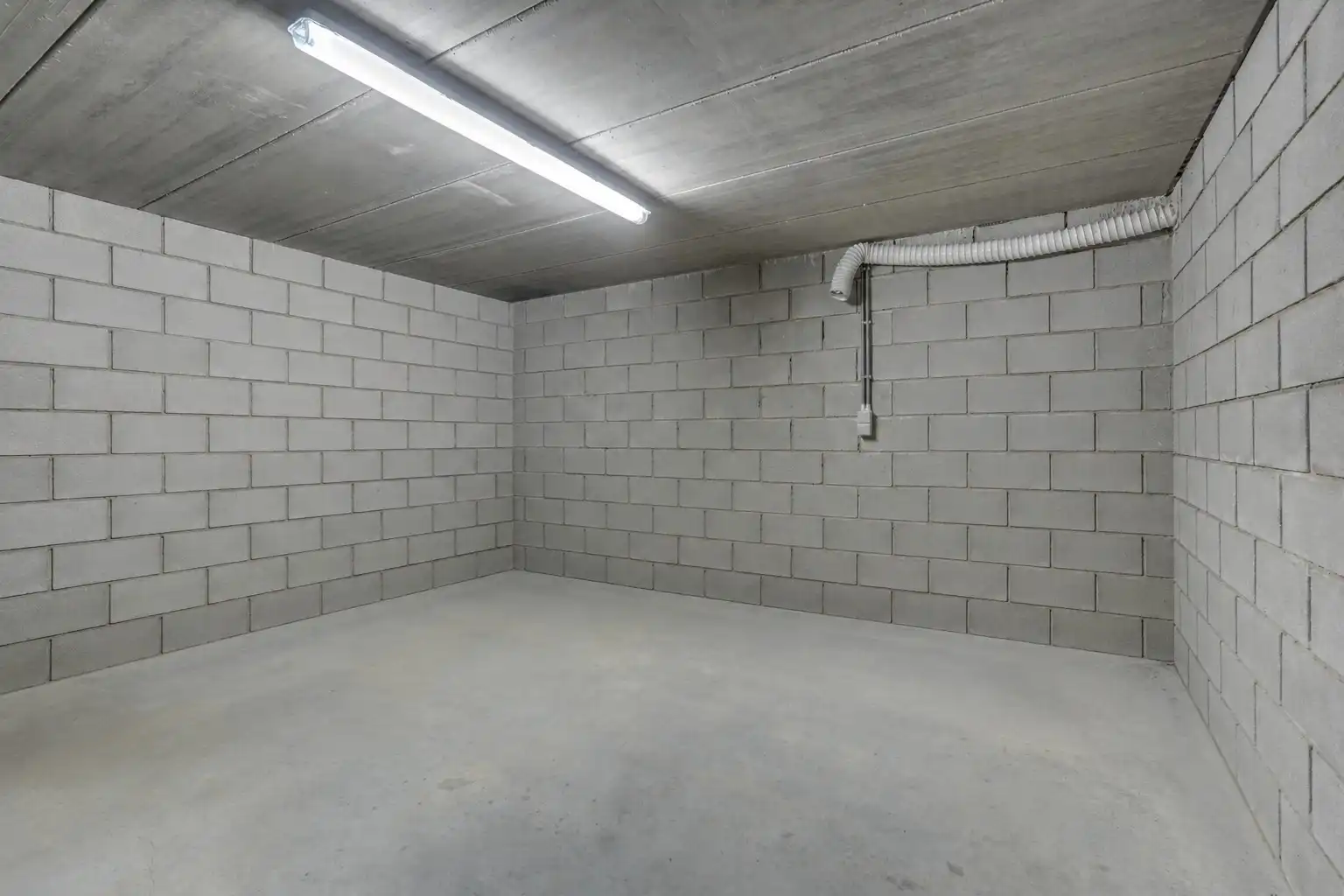 RUIM DUPLEXAPPPARTEMENT MET XXL TERRAS TE OPGLABBEEK foto 31