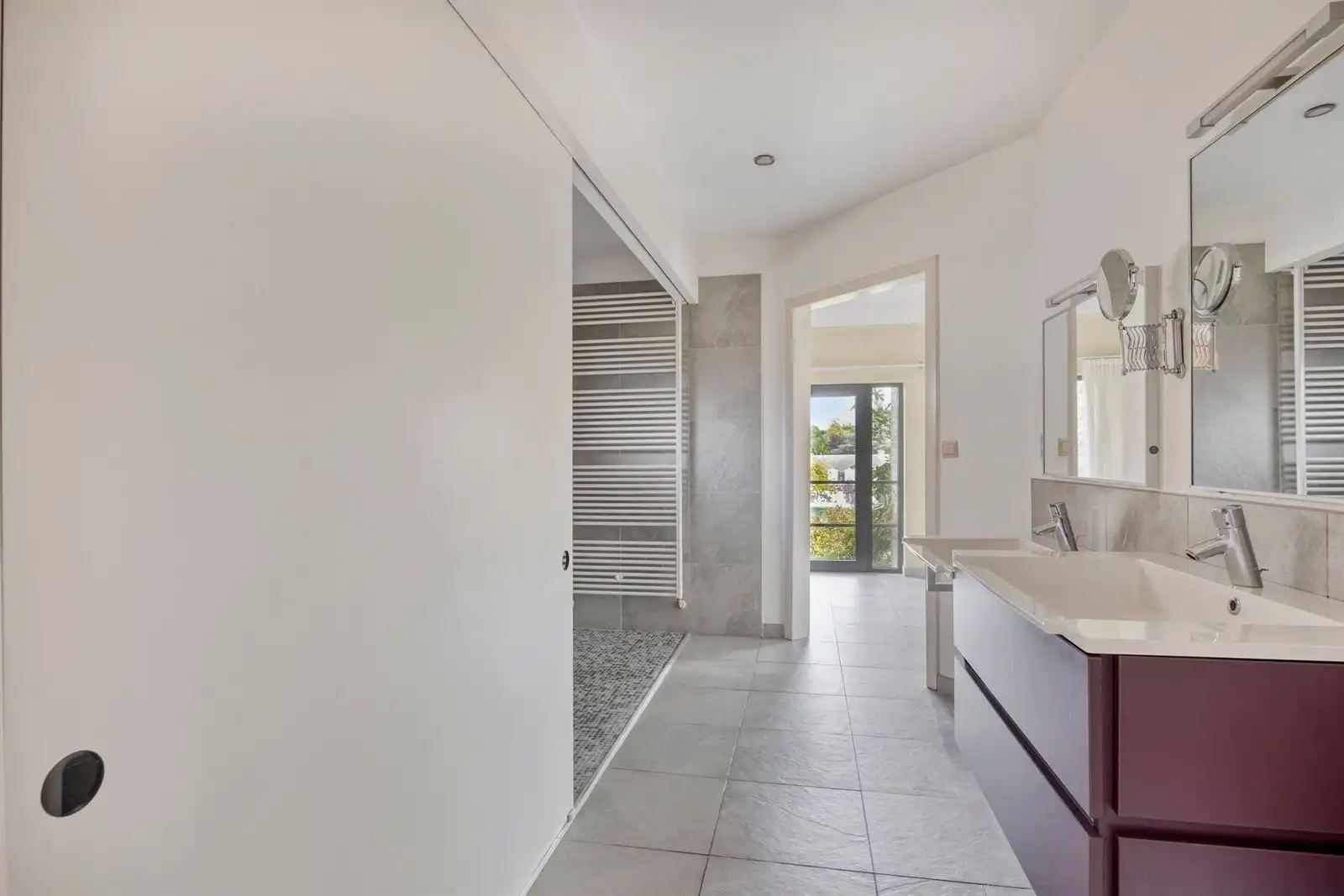 Exclusieve villa met lift, 3 slaapkamers, 3 badkamers en uitzonderlijke toegankelijkheid foto 24