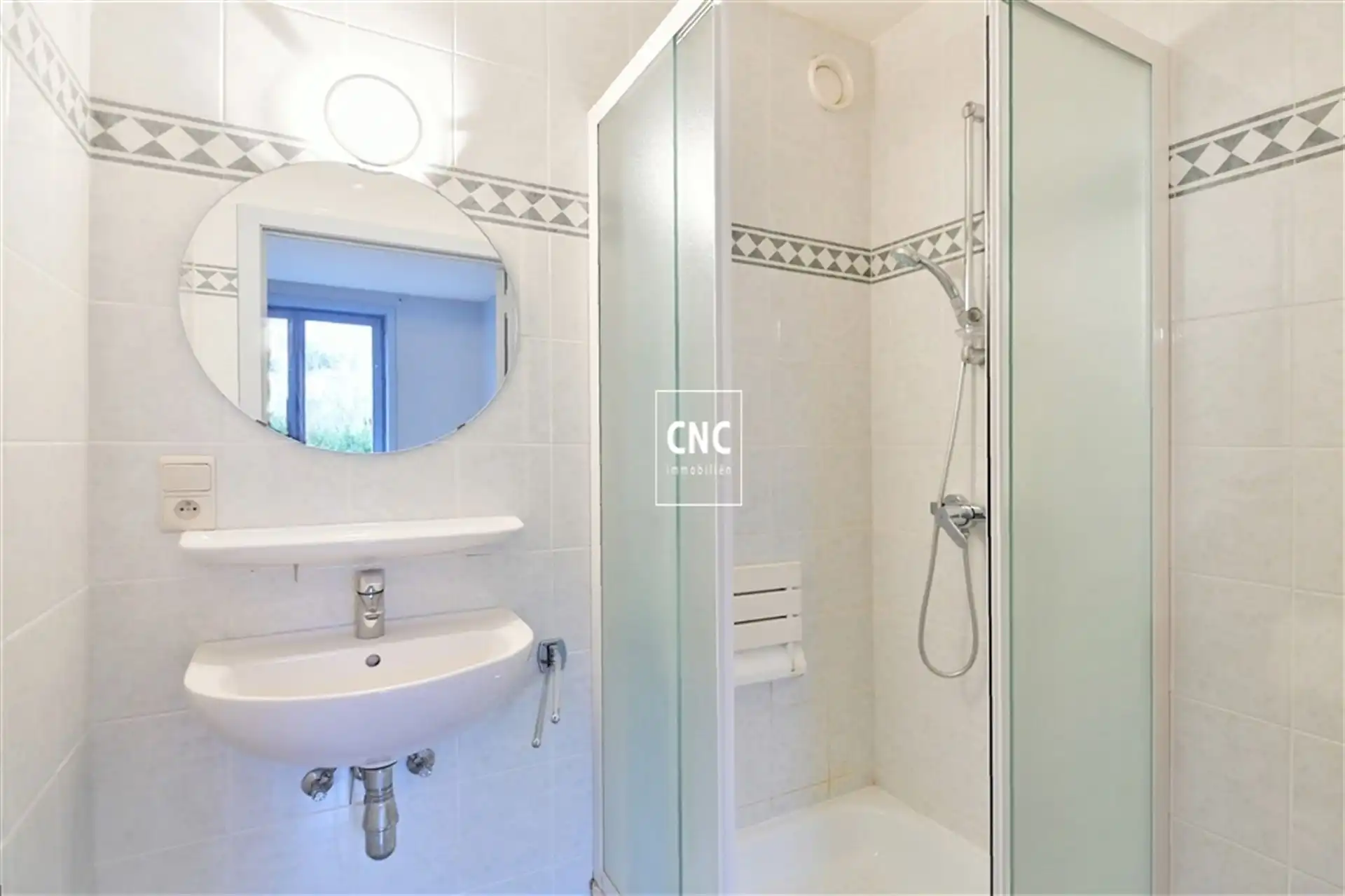 Serviceflat met terras en open zicht op groen & water-Brugge foto 9