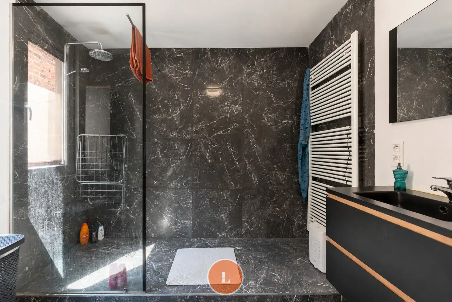 Instapklare gezinswoning met 4 slaapkamers en tuin foto 6