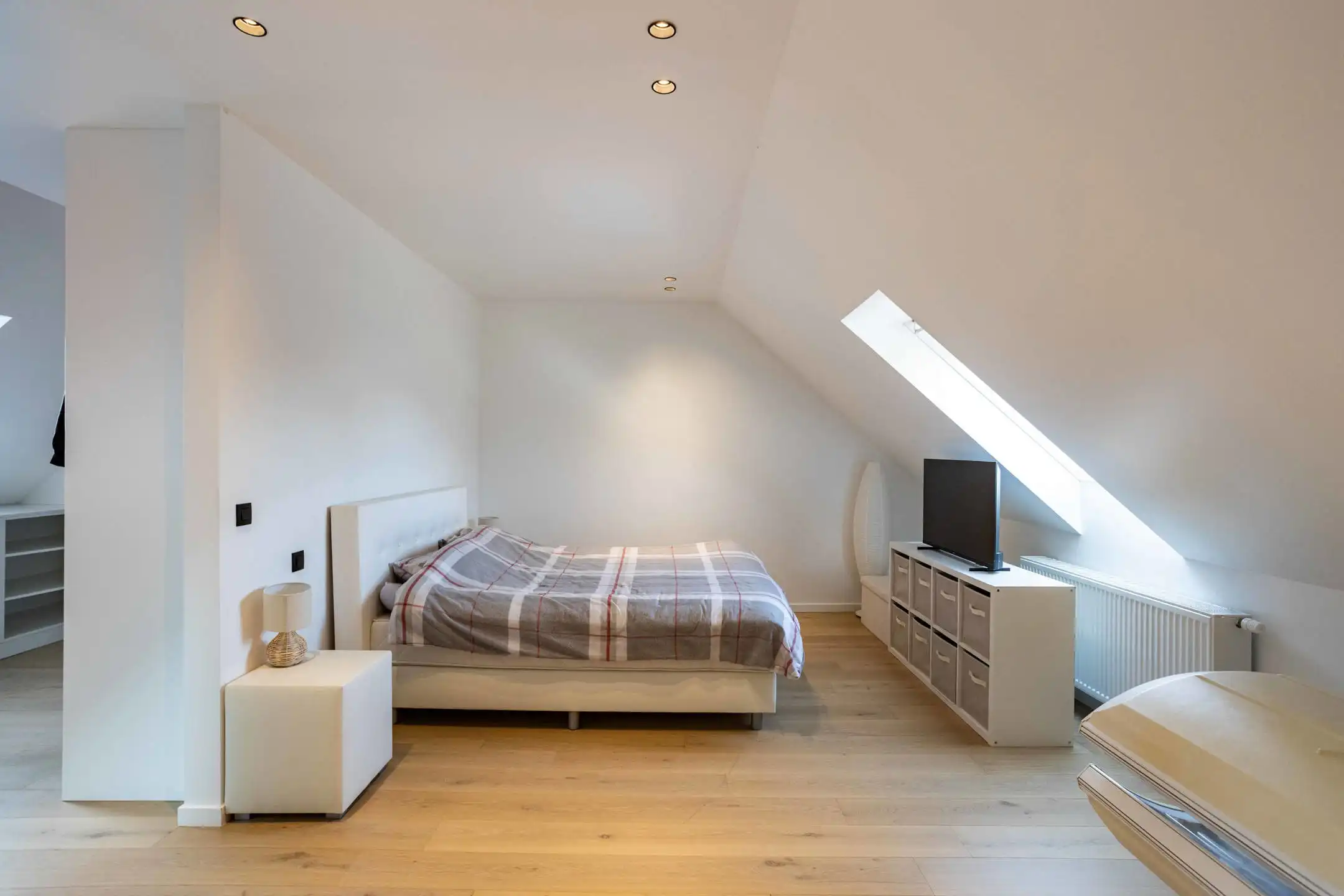 Energiezuinige en kwalitatief afgewerkte woning met 3 slpks foto 13