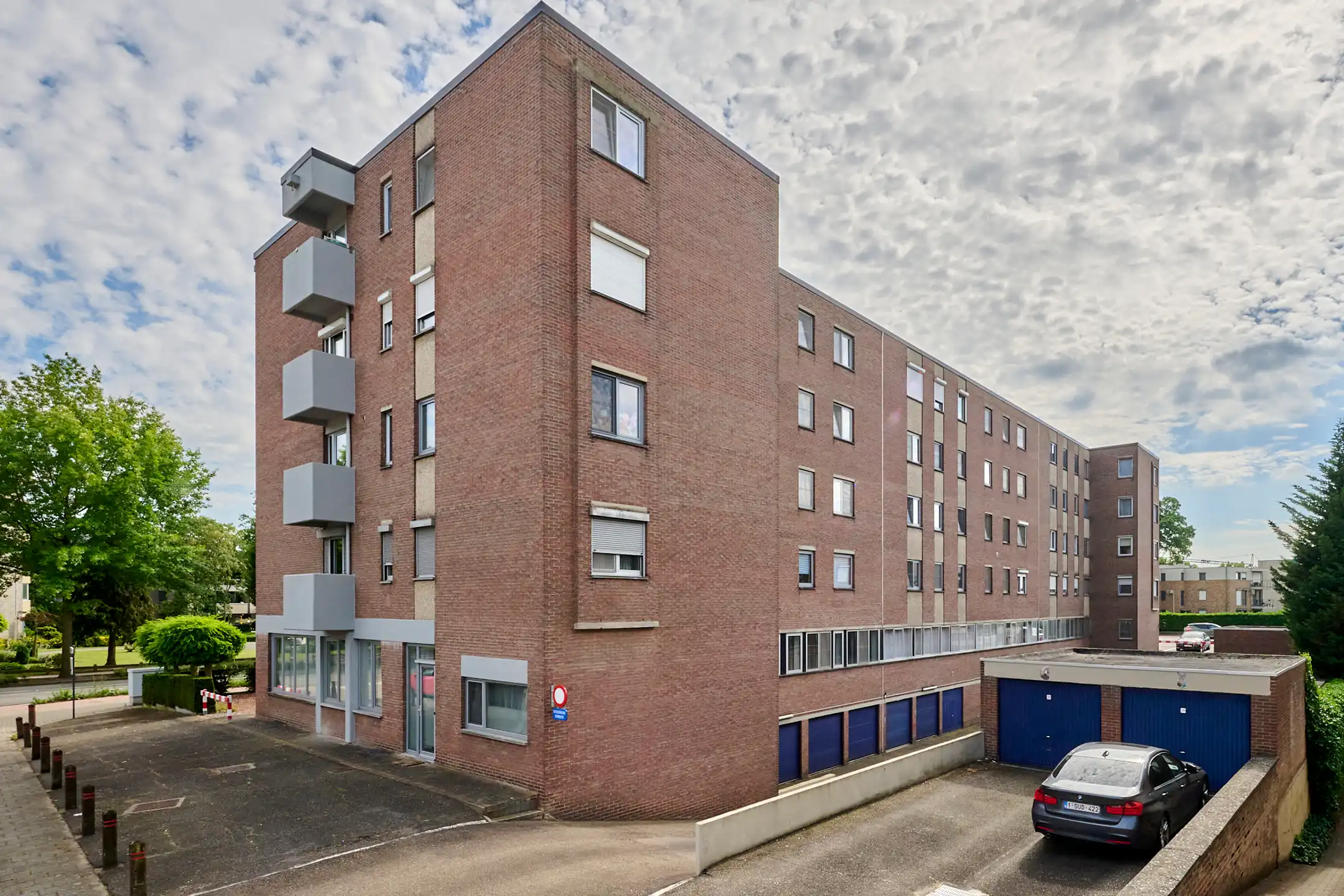 Ruim 3slpk appartement + kelderberging en garagebox foto 17