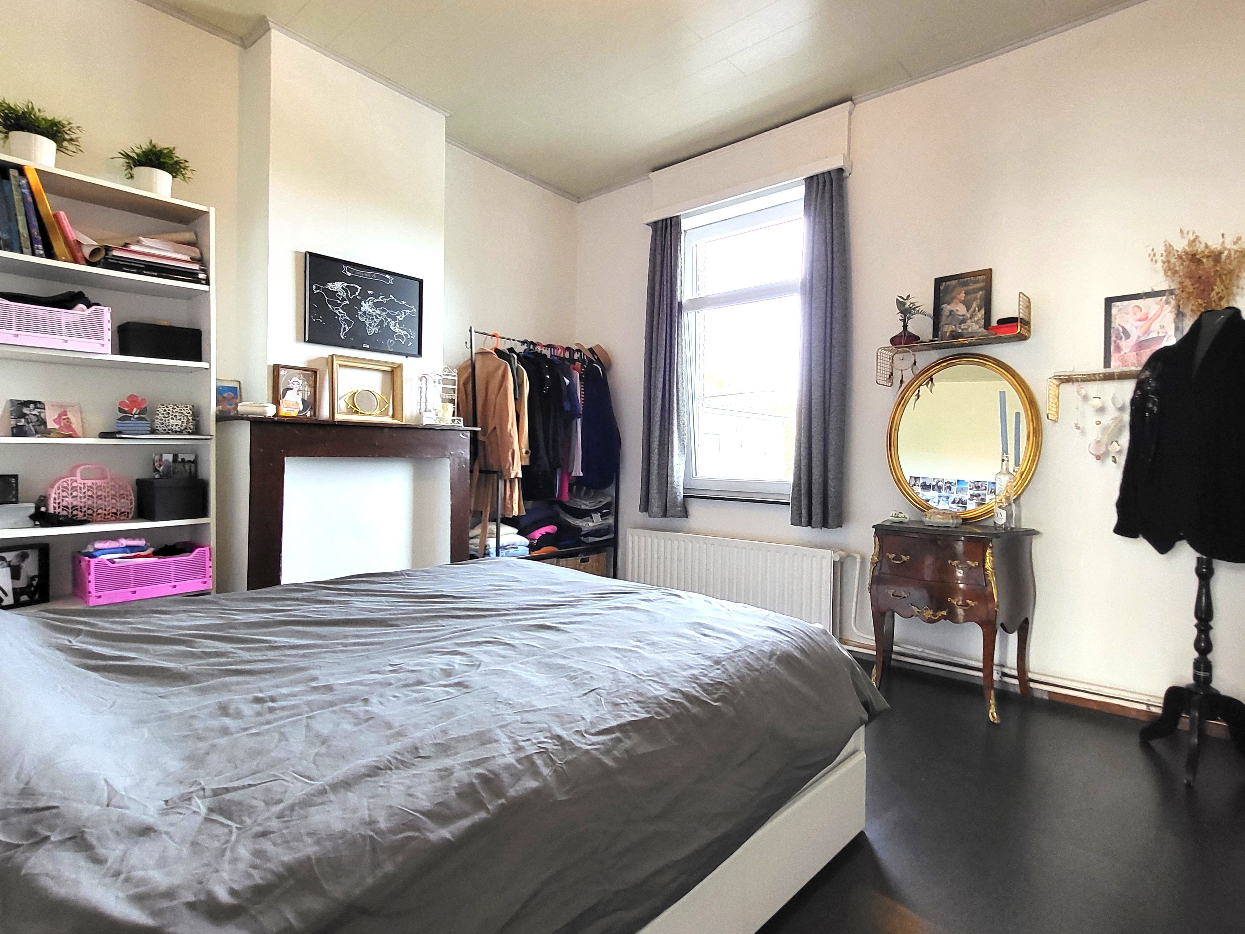 Prachtig gerenoveerde woning op wandelafstand van het centrum met zuidgerichte tuin.  foto 20