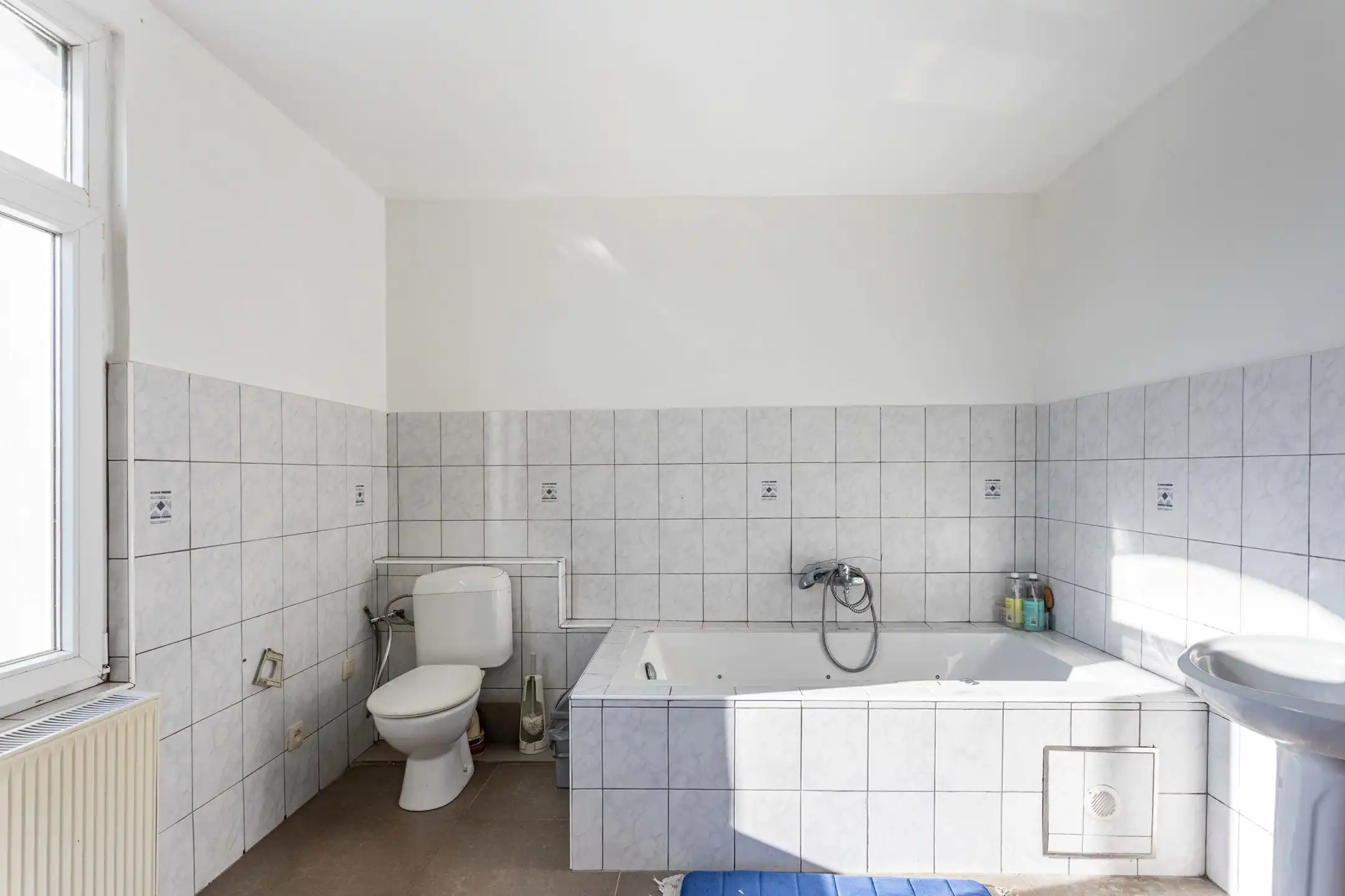 Heel ruime, energiezuinige woning met tuin in rustige buurt! foto 24